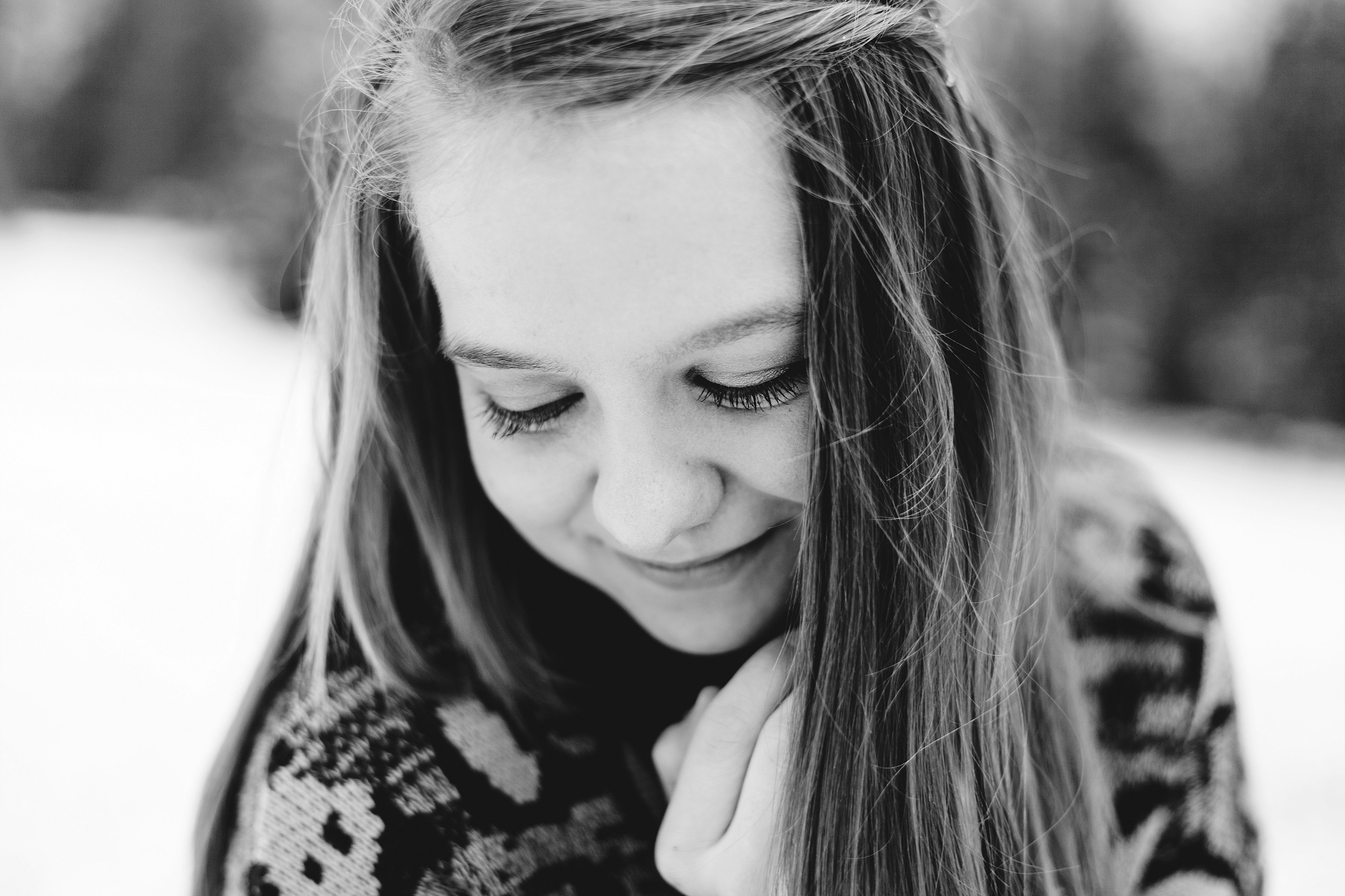 Angelika Johns Photography Winter Snowy Senior Shoot_0010.jpg