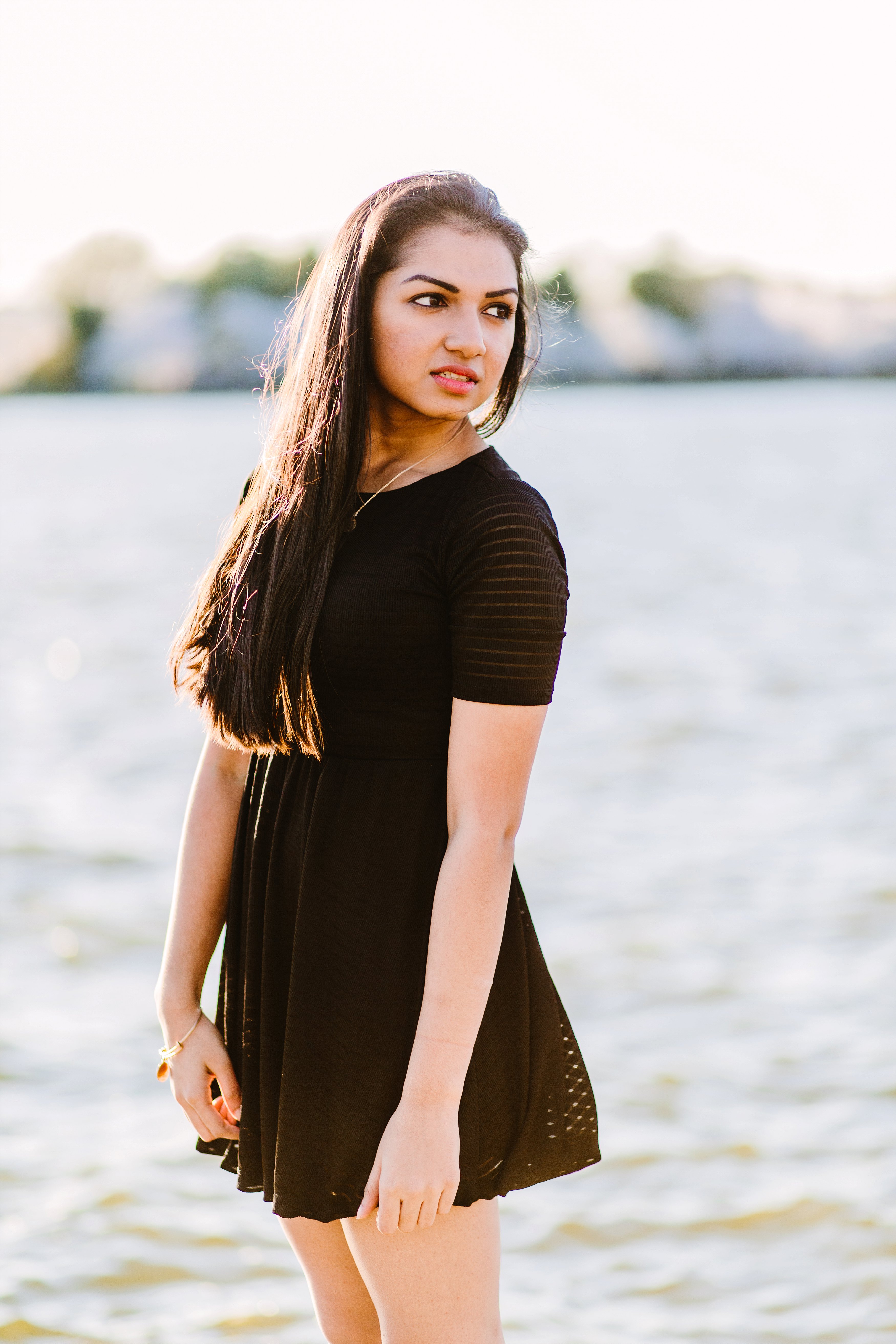 108A4418_Swathi and Tahia Tidal Basin Cherry Blossom Senior Shoot.jpg