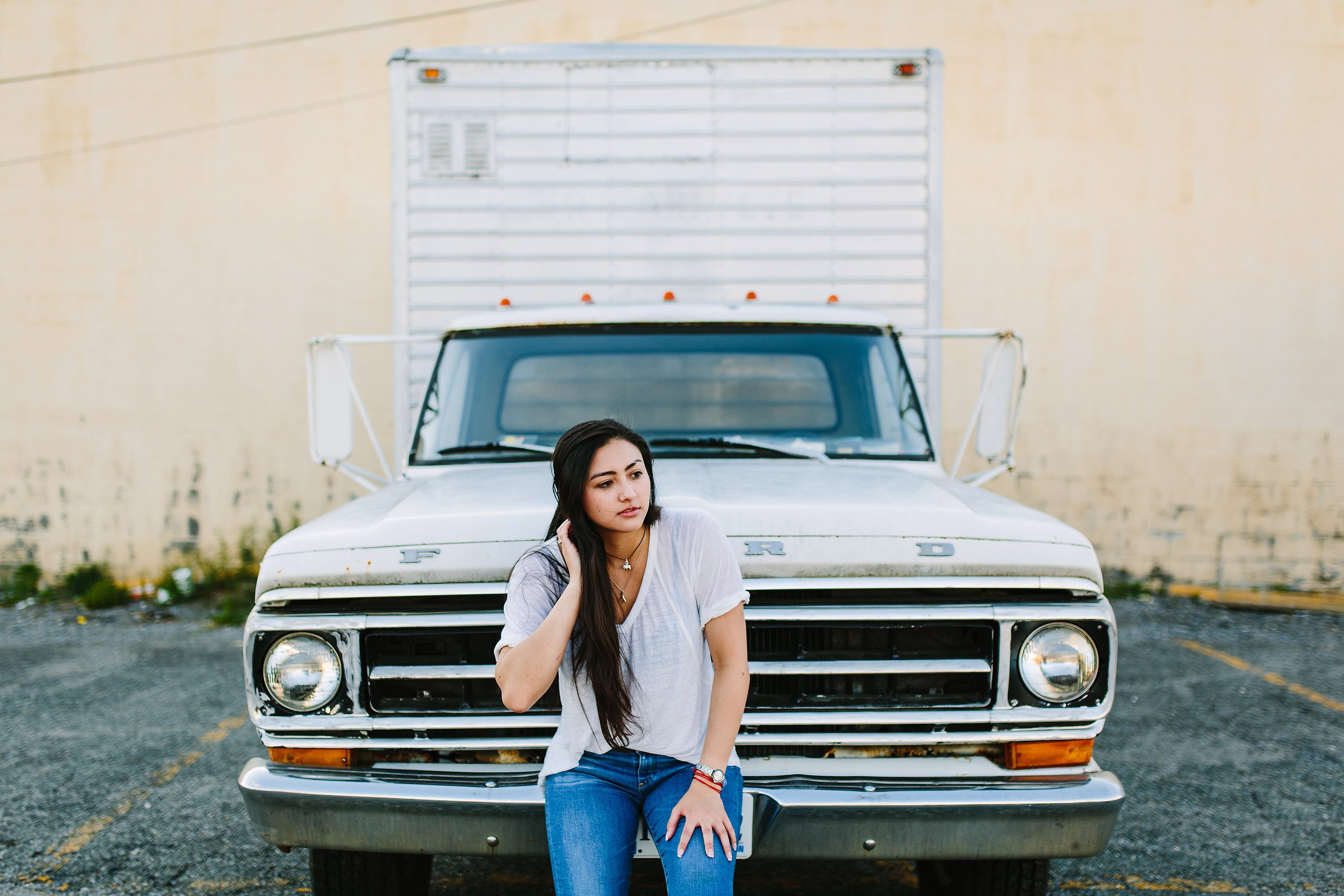 108A1546_Veronica Leeman Union Market DC Senior Shoot.jpg