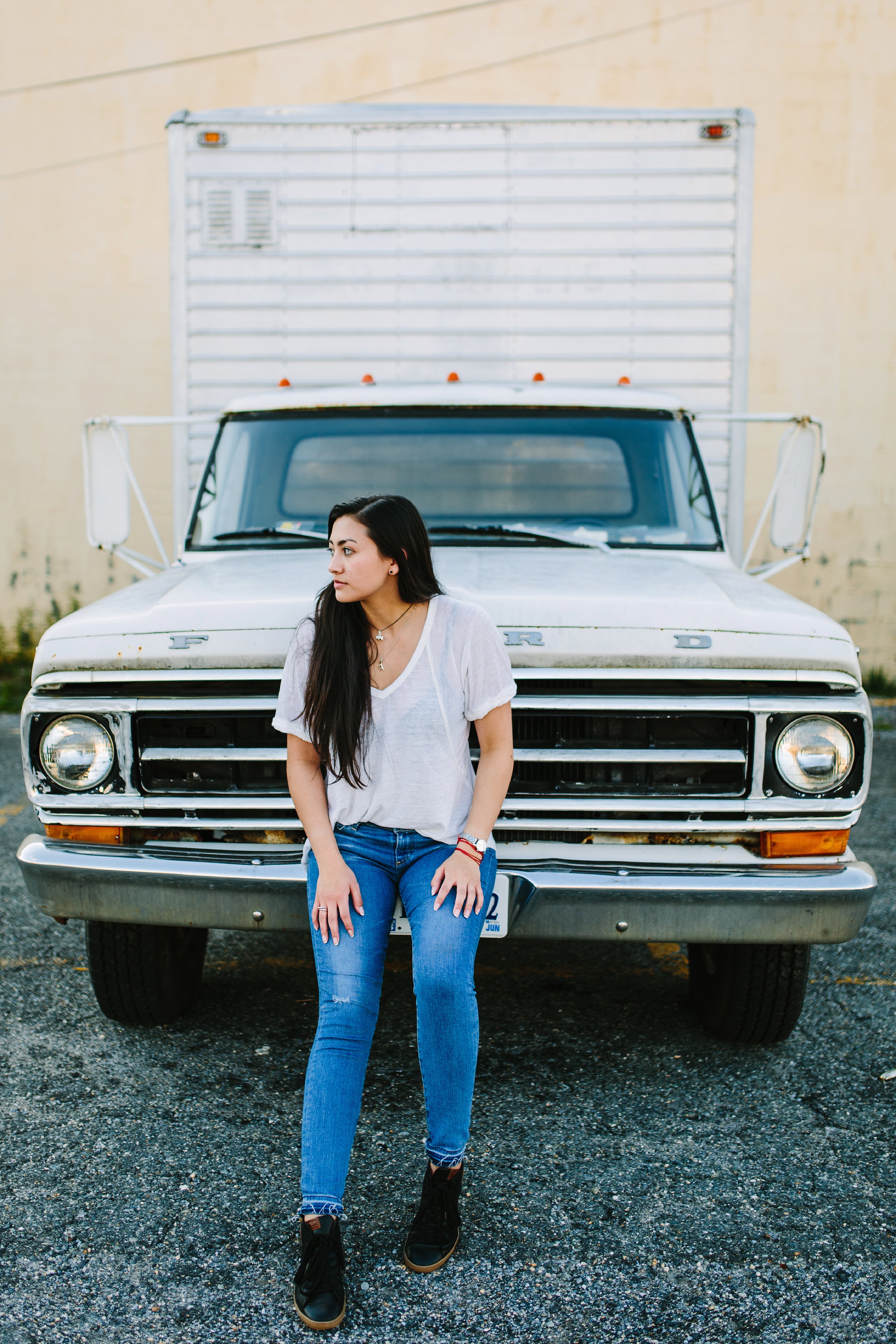 108A1549_Veronica Leeman Union Market DC Senior Shoot.jpg