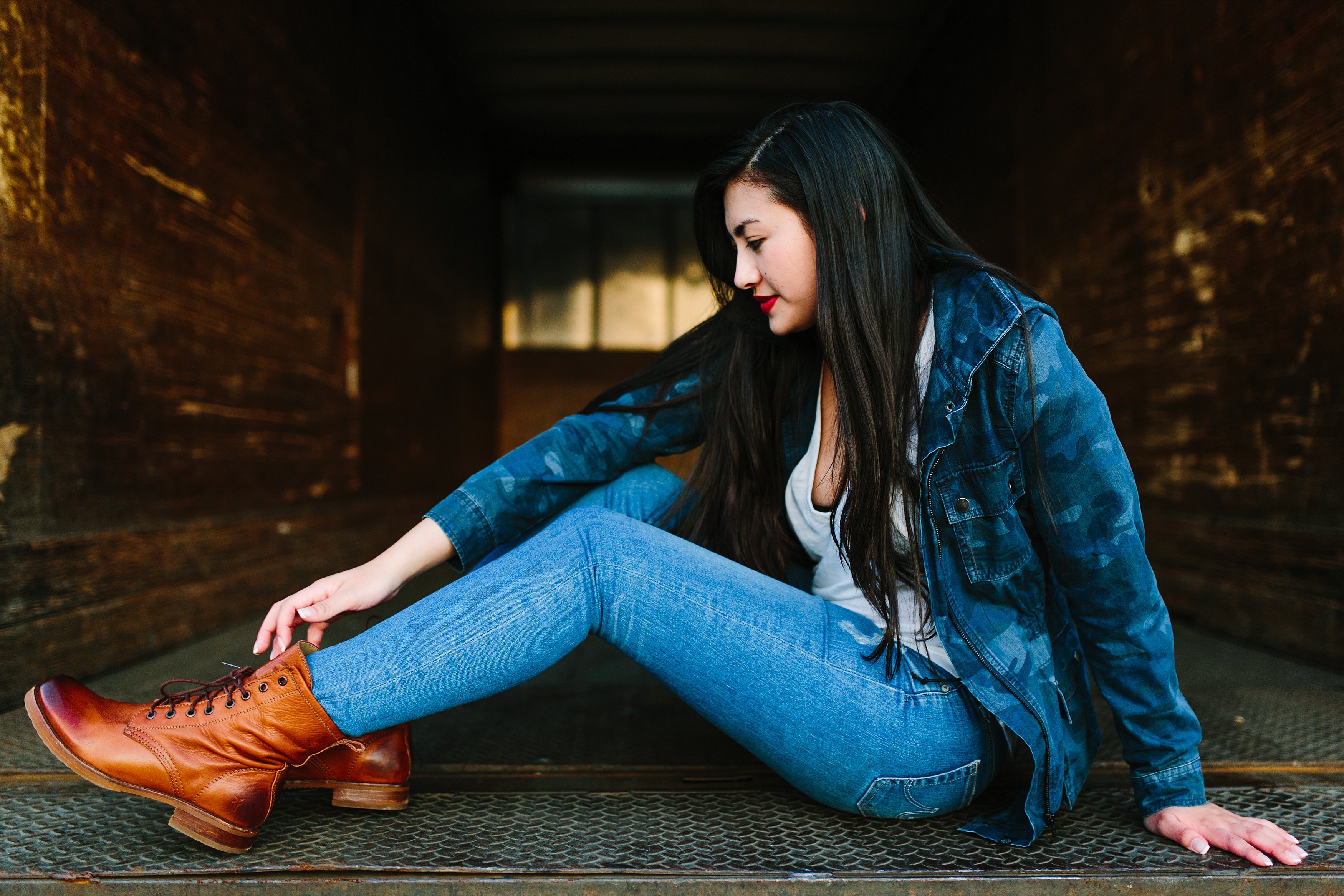 108A8414_Veronica Leeman Union Market DC Senior Shoot.jpg