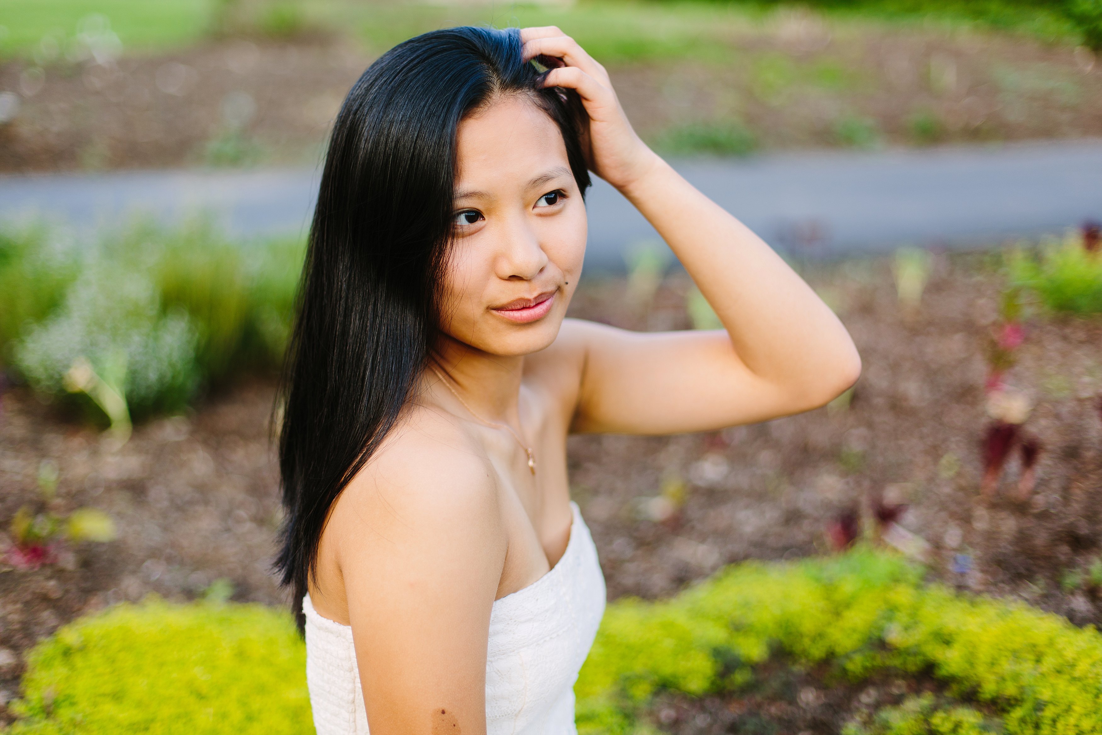 108A8782_Stephanie Meadowlark Gardens Senior Shoot.jpg