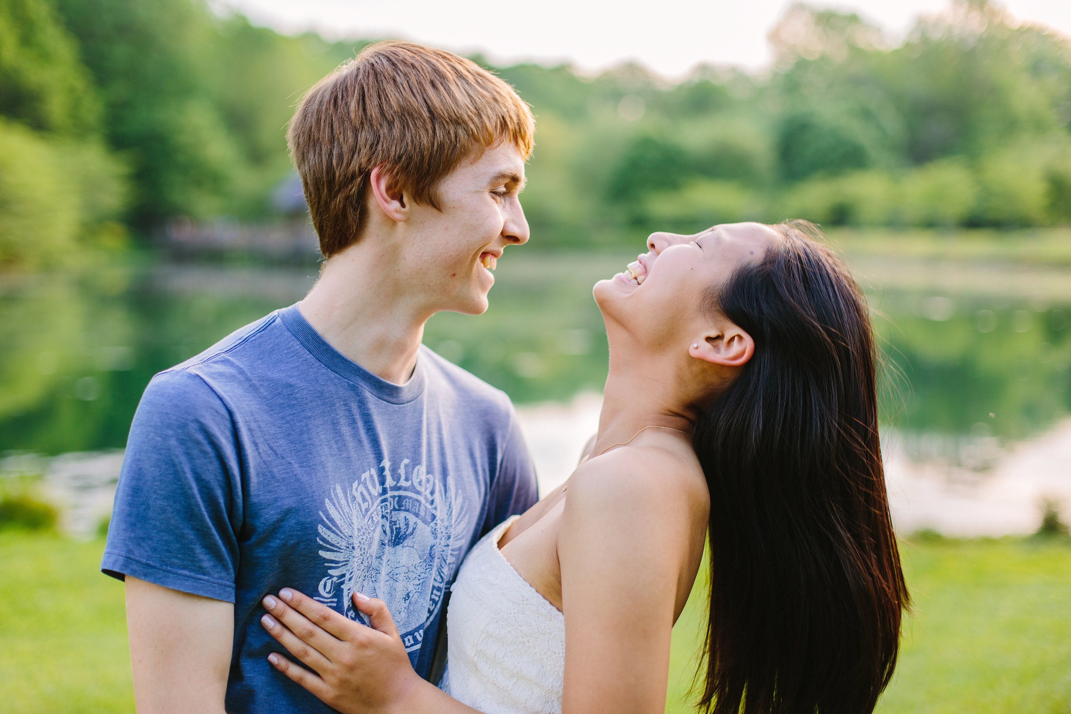 108A8813_Stephanie Meadowlark Gardens Senior Shoot.jpg