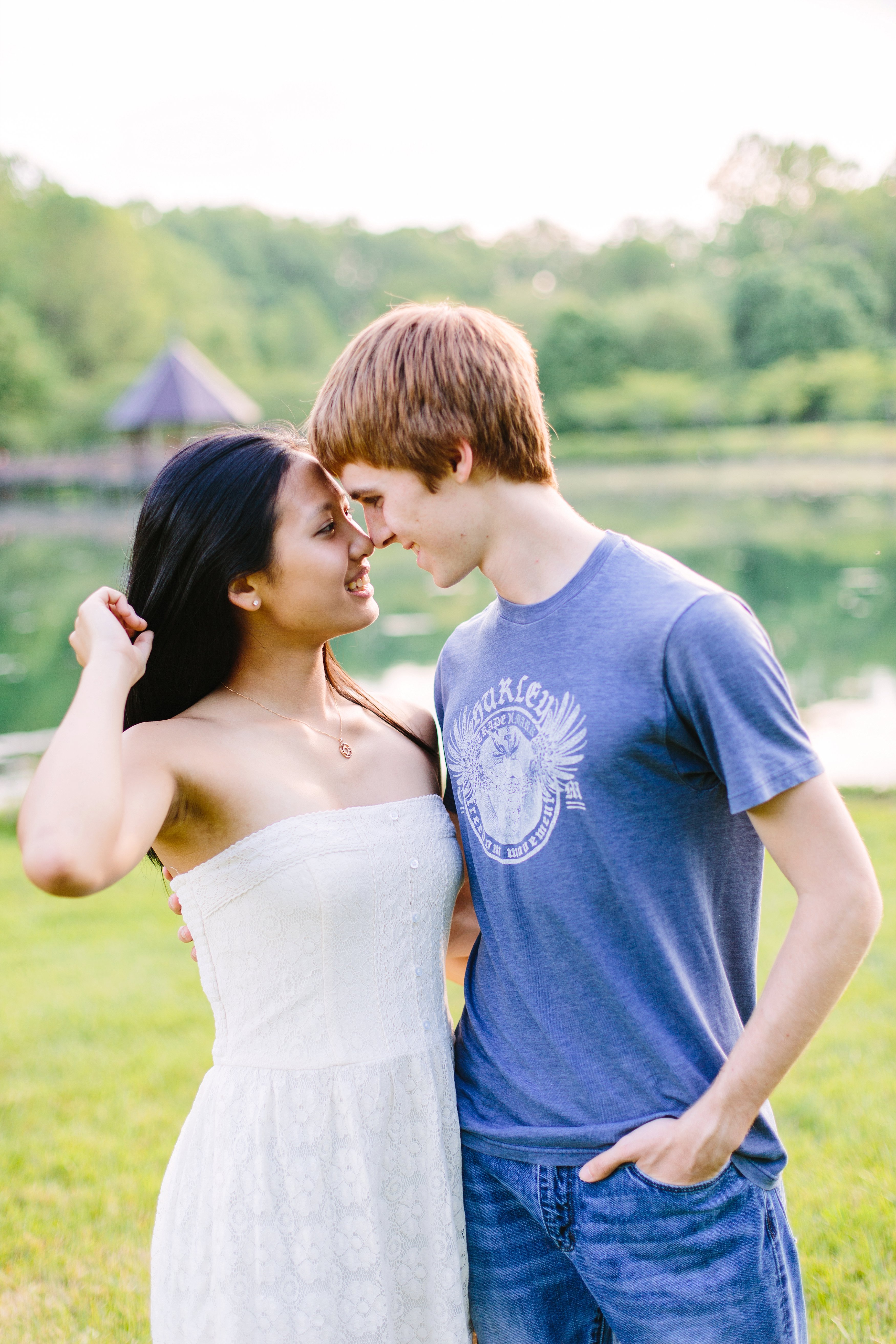 108A8829_Stephanie Meadowlark Gardens Senior Shoot.jpg