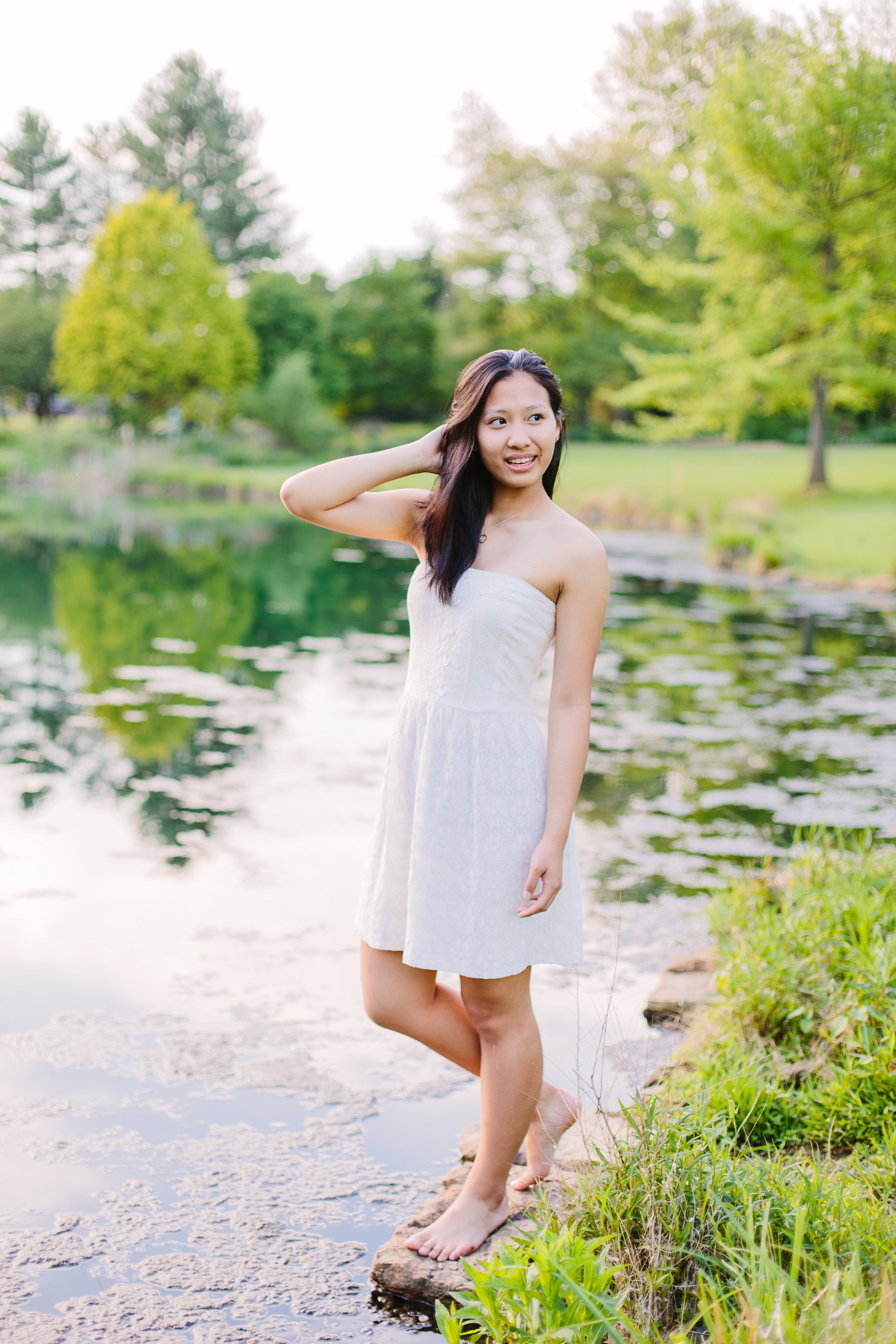 108A8919_Stephanie Meadowlark Gardens Senior Shoot.jpg