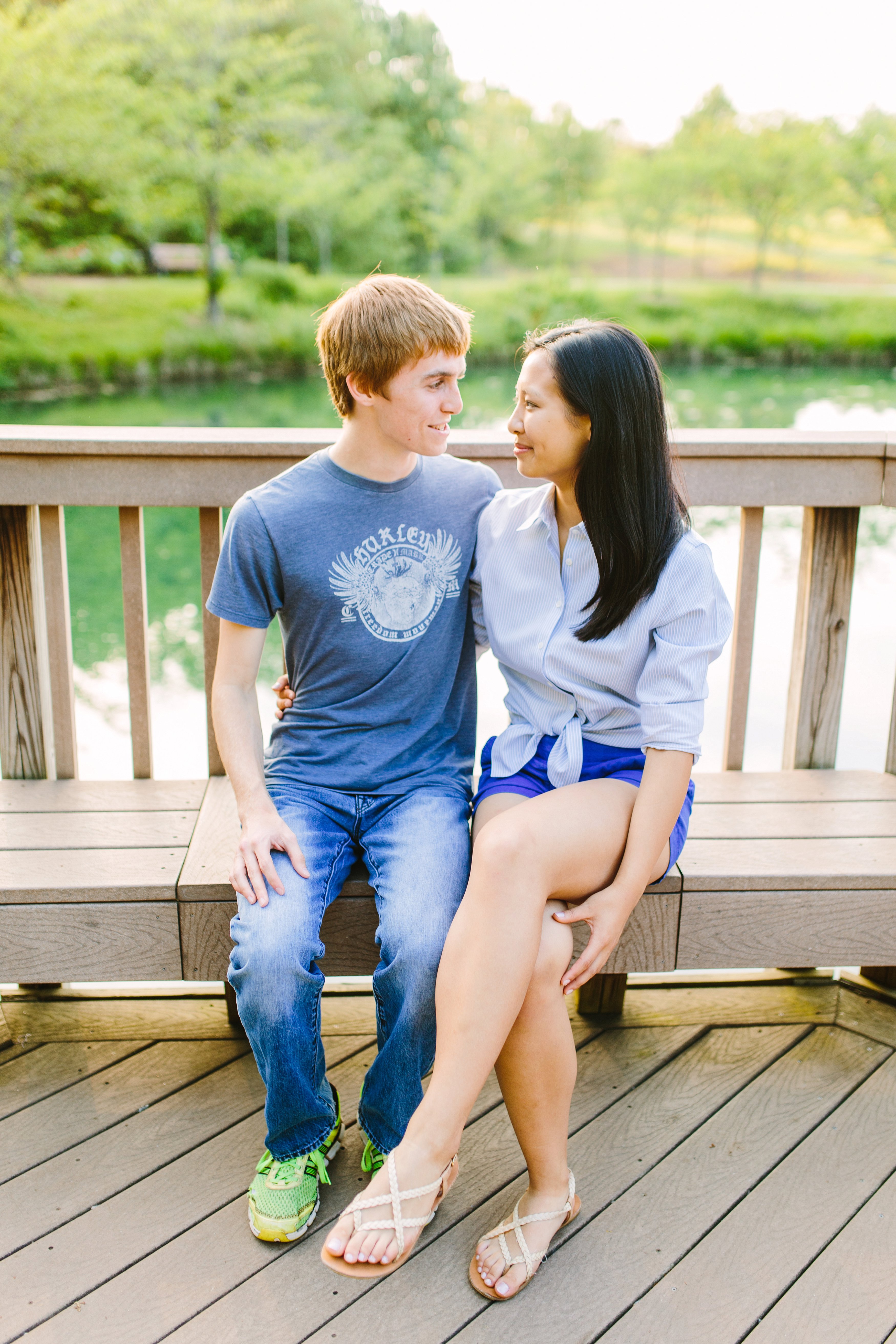 108A9132_Stephanie Meadowlark Gardens Senior Shoot.jpg