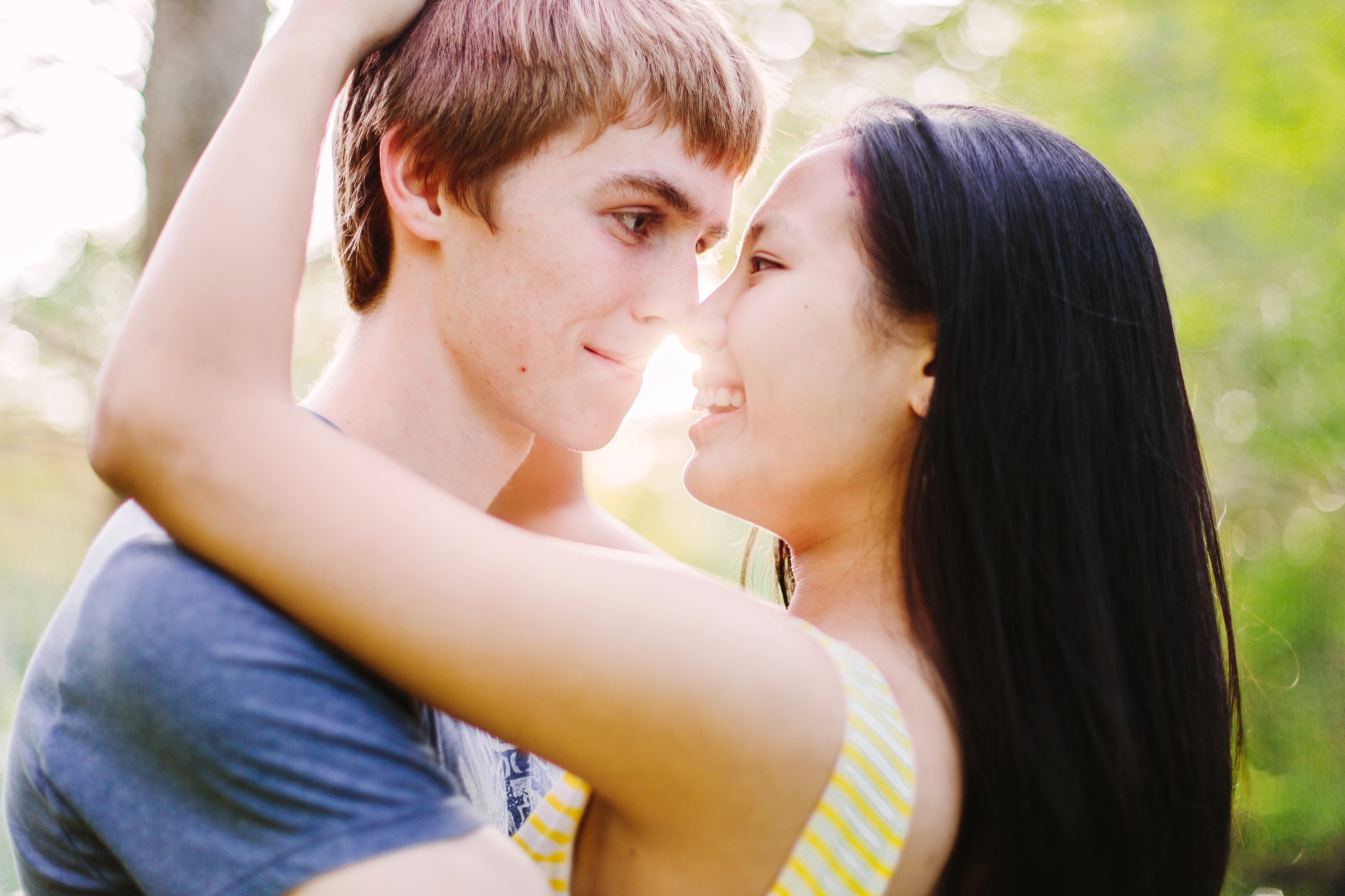 108A9301_Stephanie Meadowlark Gardens Senior Shoot.jpg