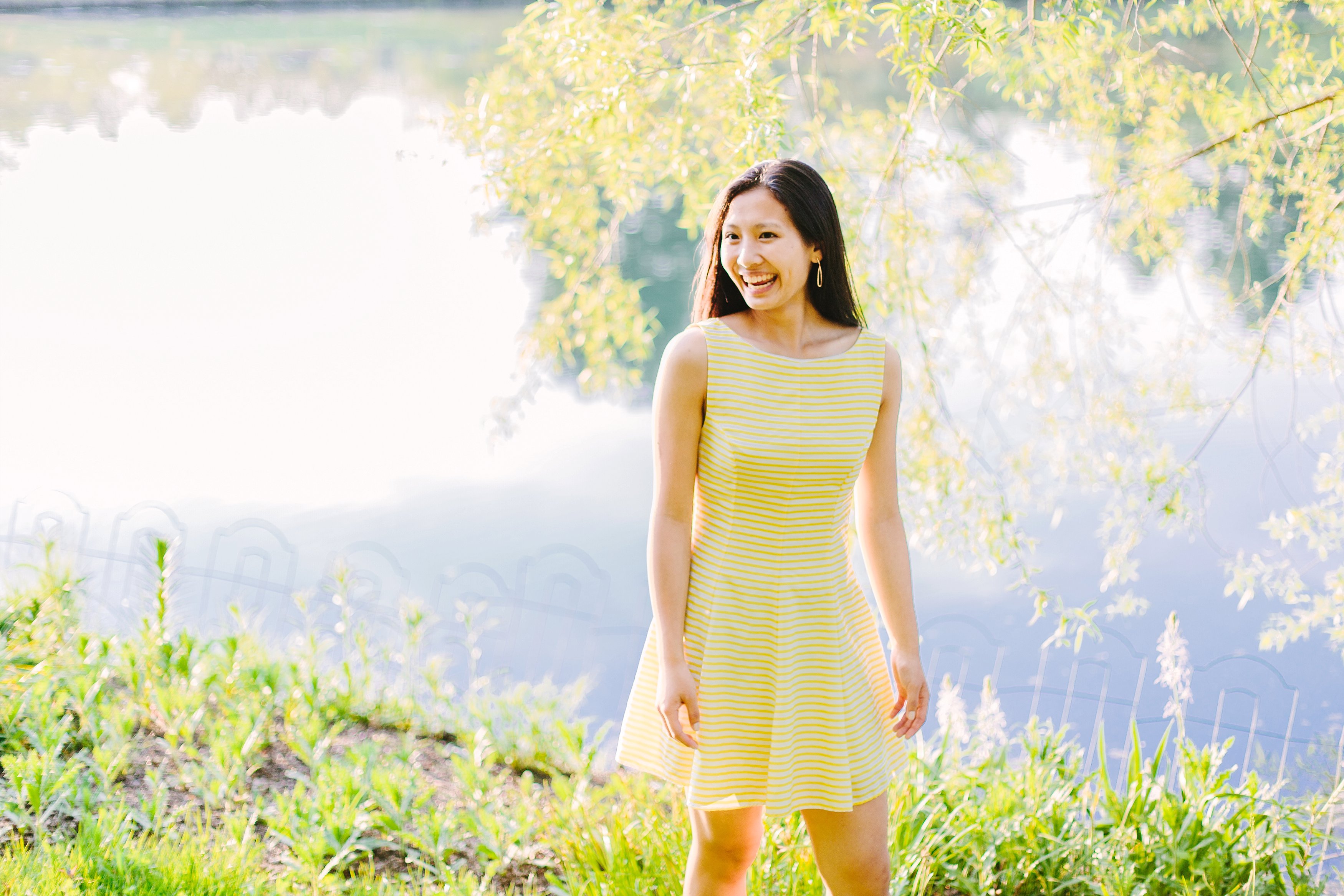 108A9362_Stephanie Meadowlark Gardens Senior Shoot.jpg