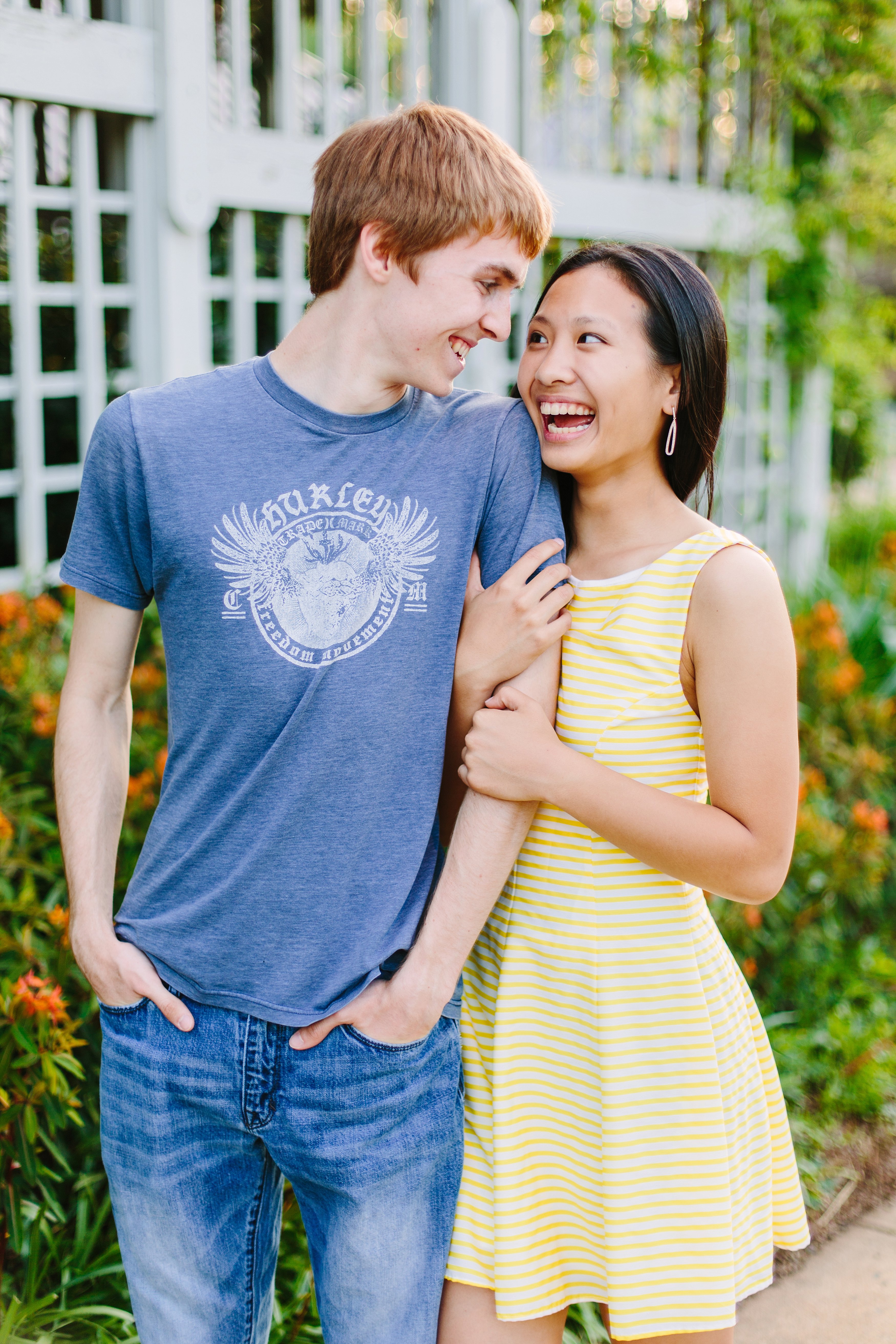 108A9397_Stephanie Meadowlark Gardens Senior Shoot.jpg