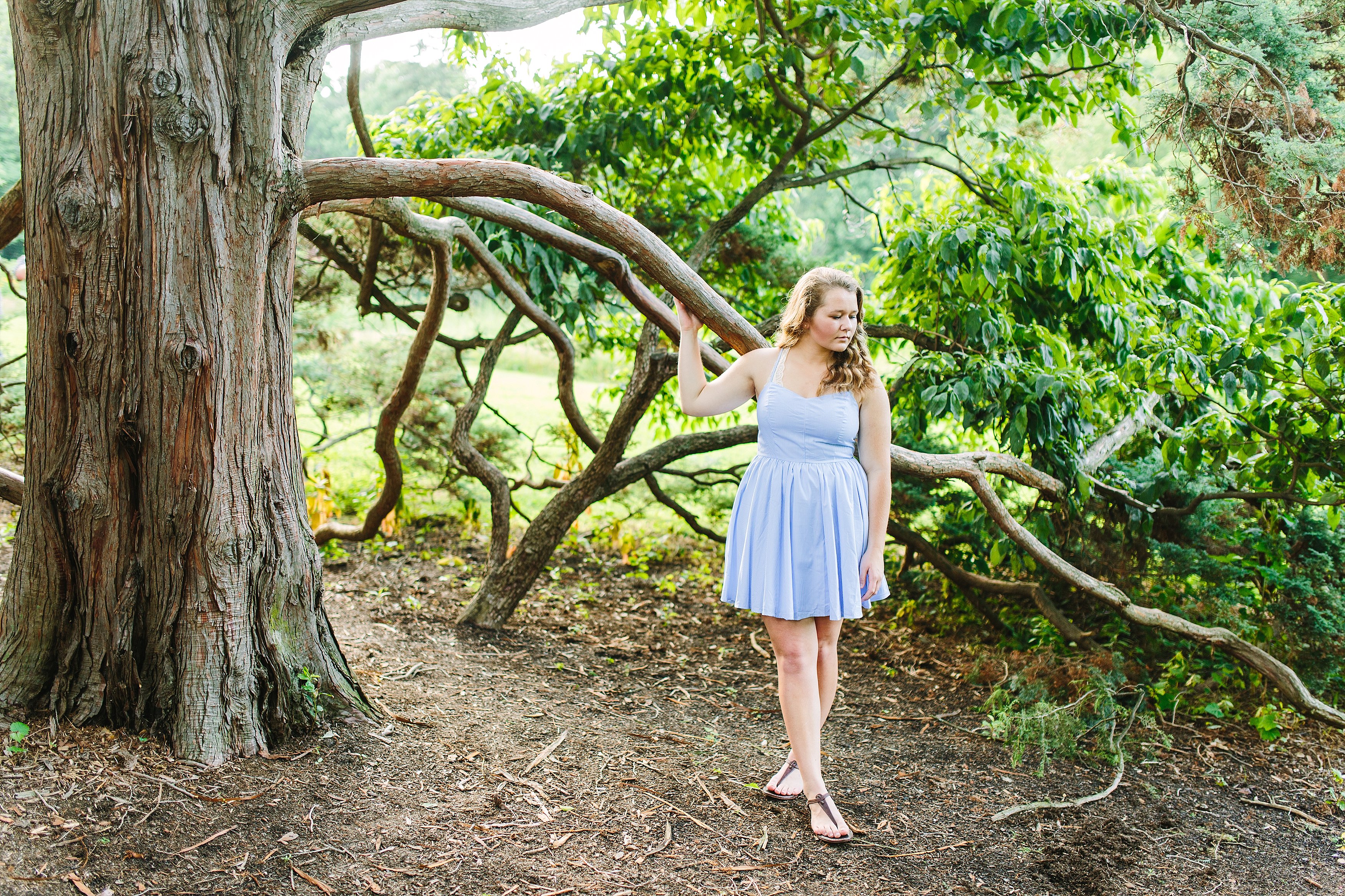 Erin Grassy Field Arlington Senior Shoot_0380.jpg