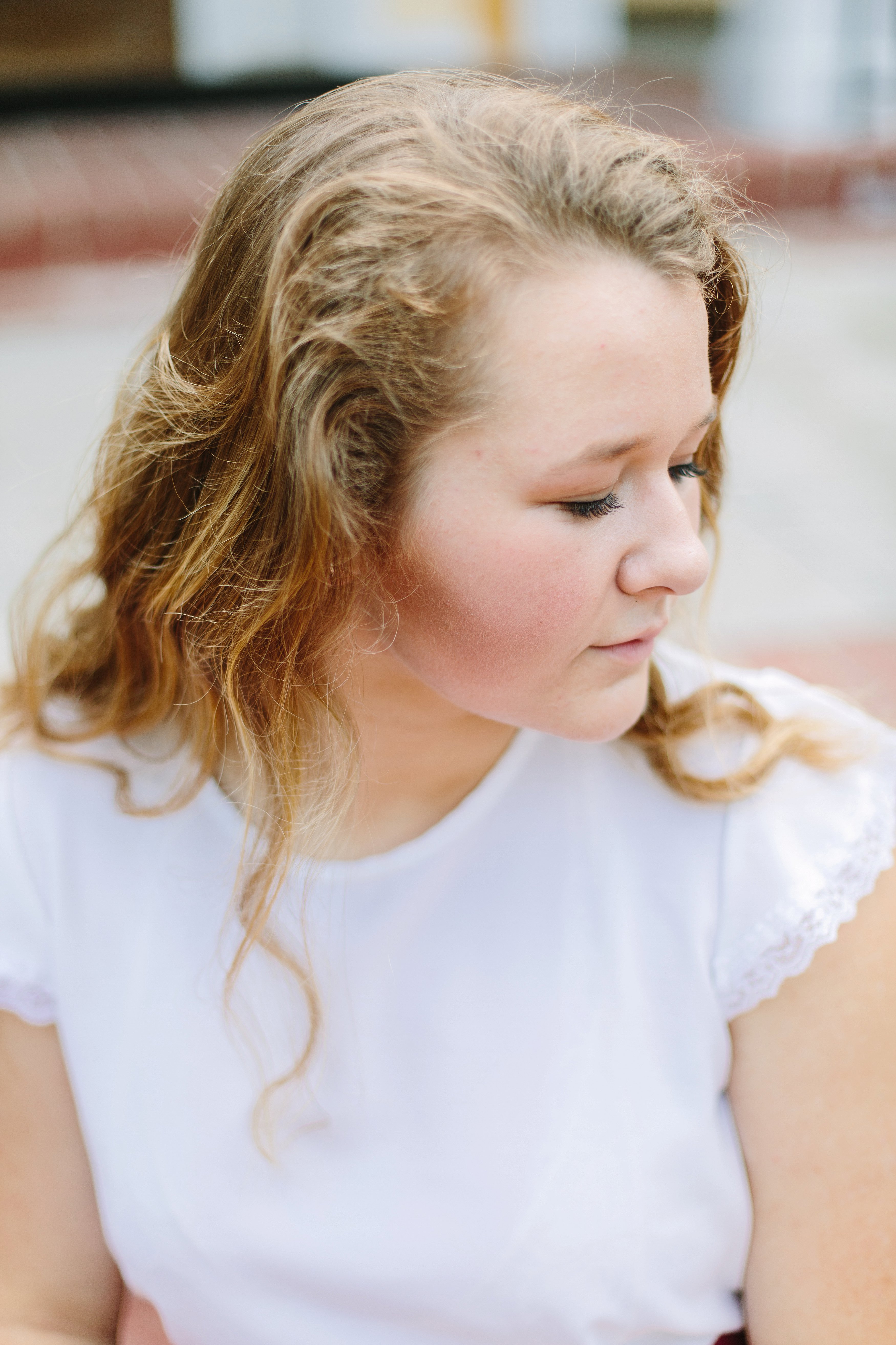 Erin Grassy Field Arlington Senior Shoot_0387.jpg