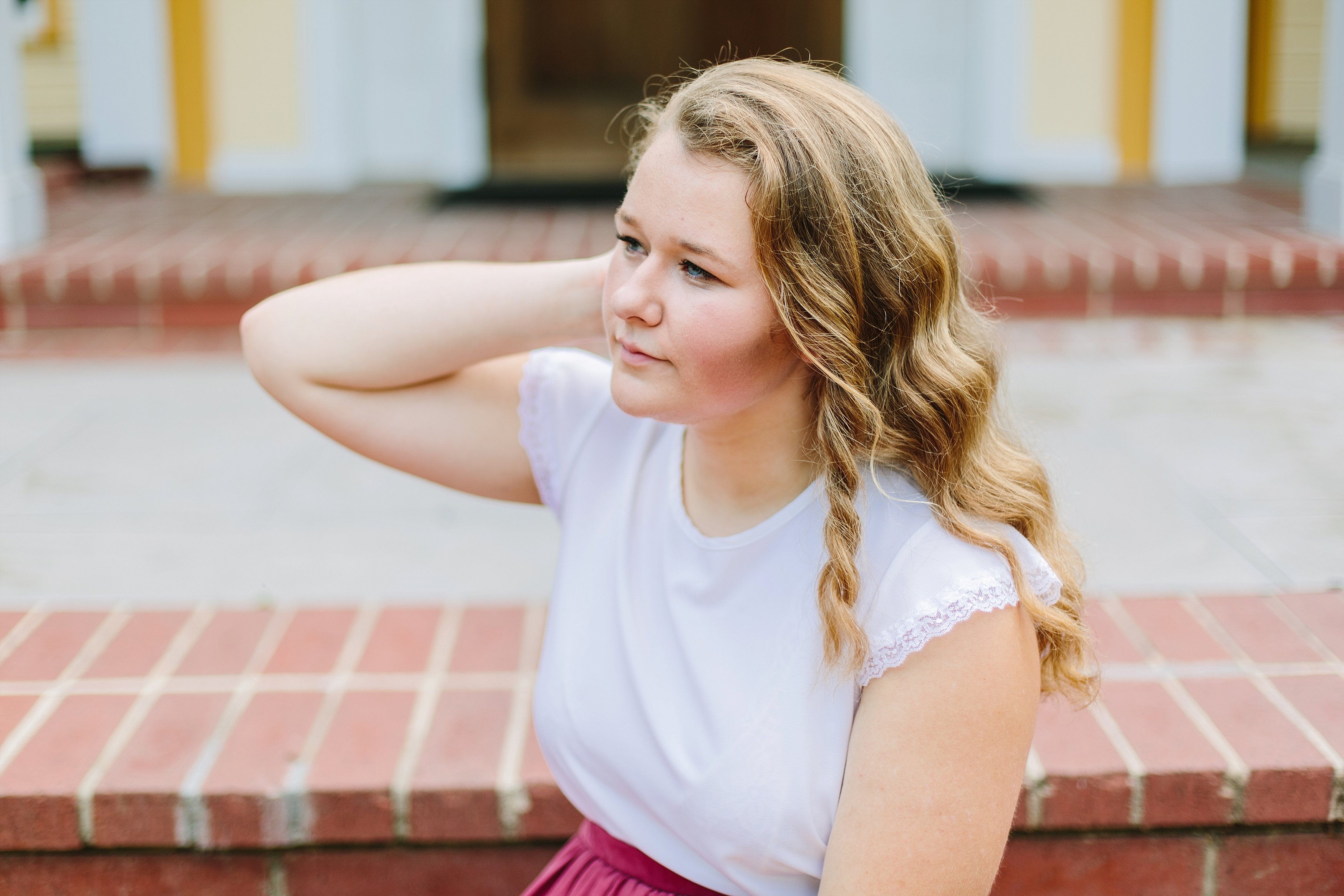 Erin Grassy Field Arlington Senior Shoot_0389.jpg