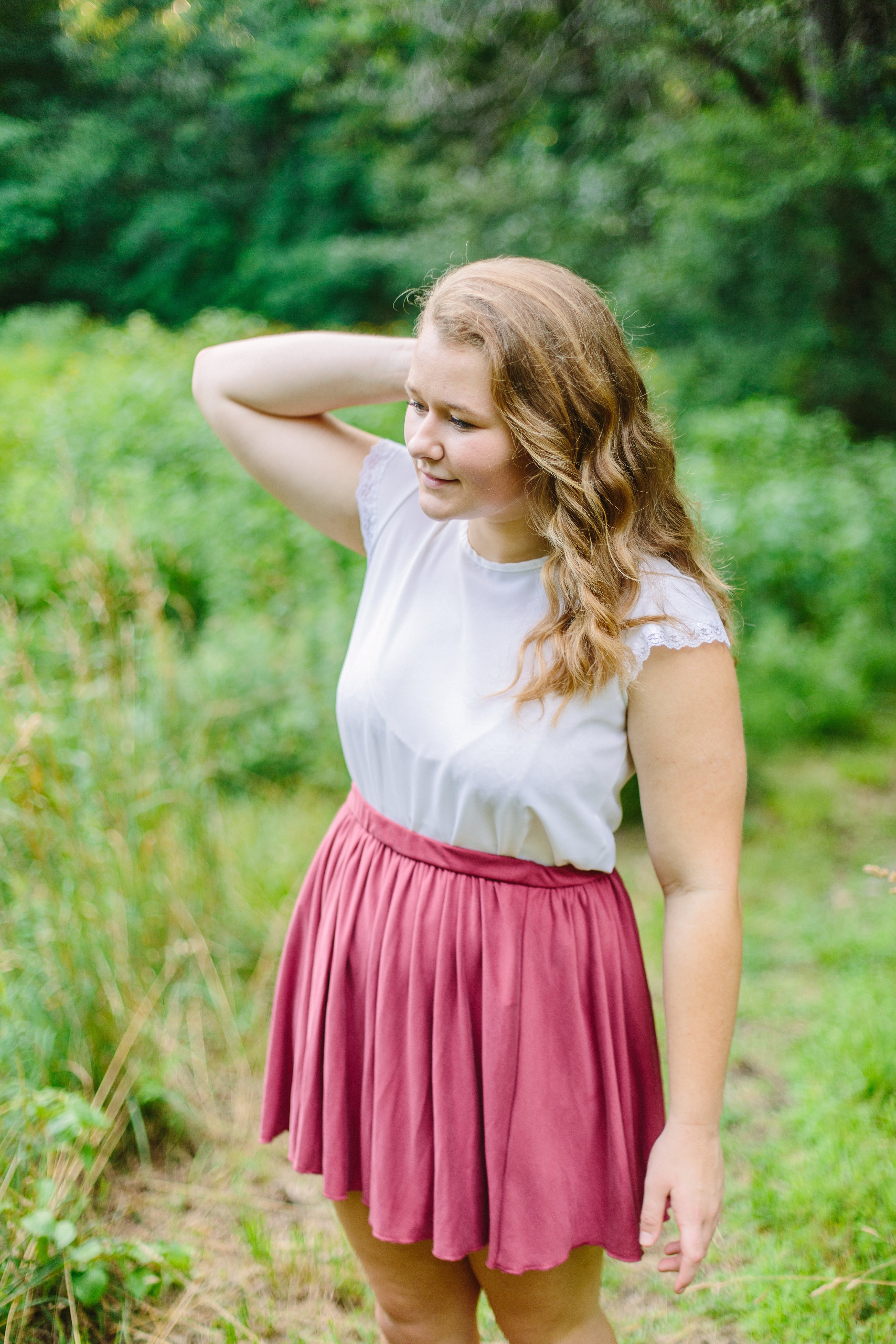 Erin Grassy Field Arlington Senior Shoot_0397.jpg