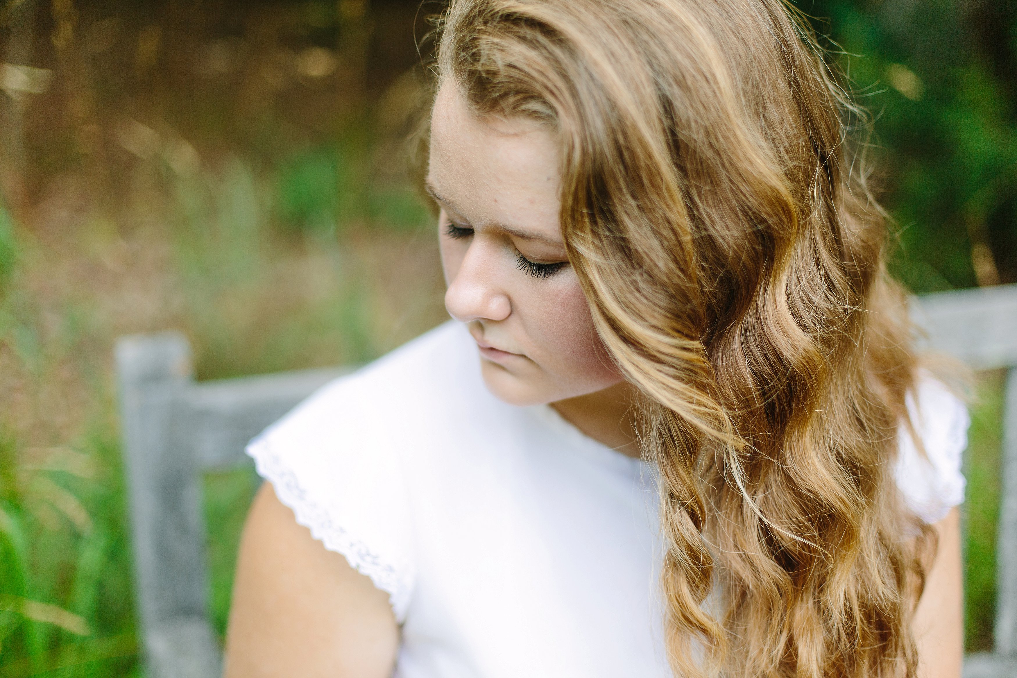 Erin Grassy Field Arlington Senior Shoot_0399.jpg