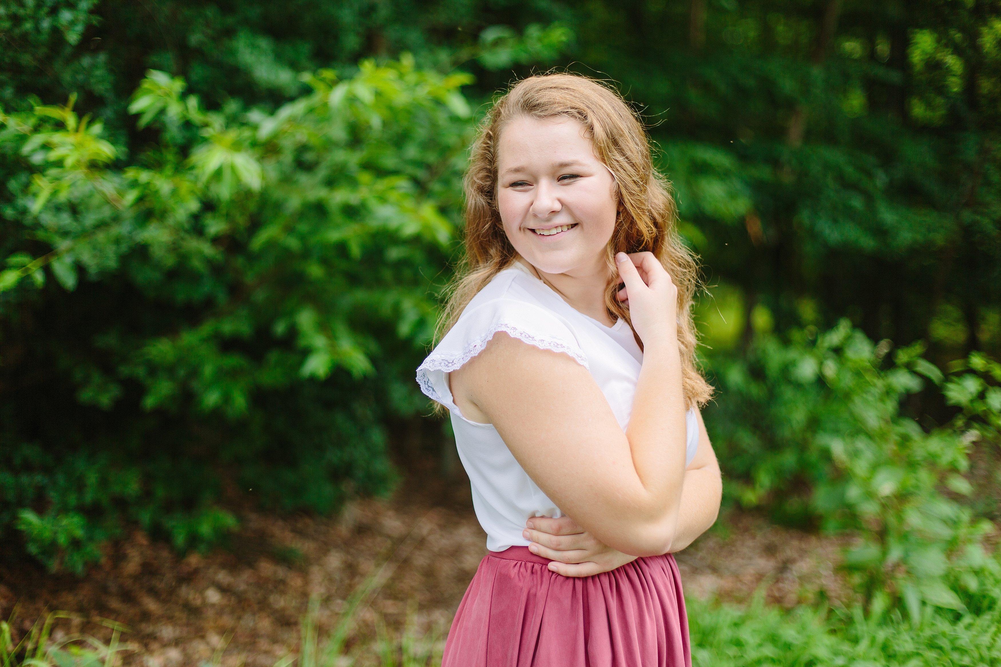 Erin Grassy Field Arlington Senior Shoot_0400.jpg