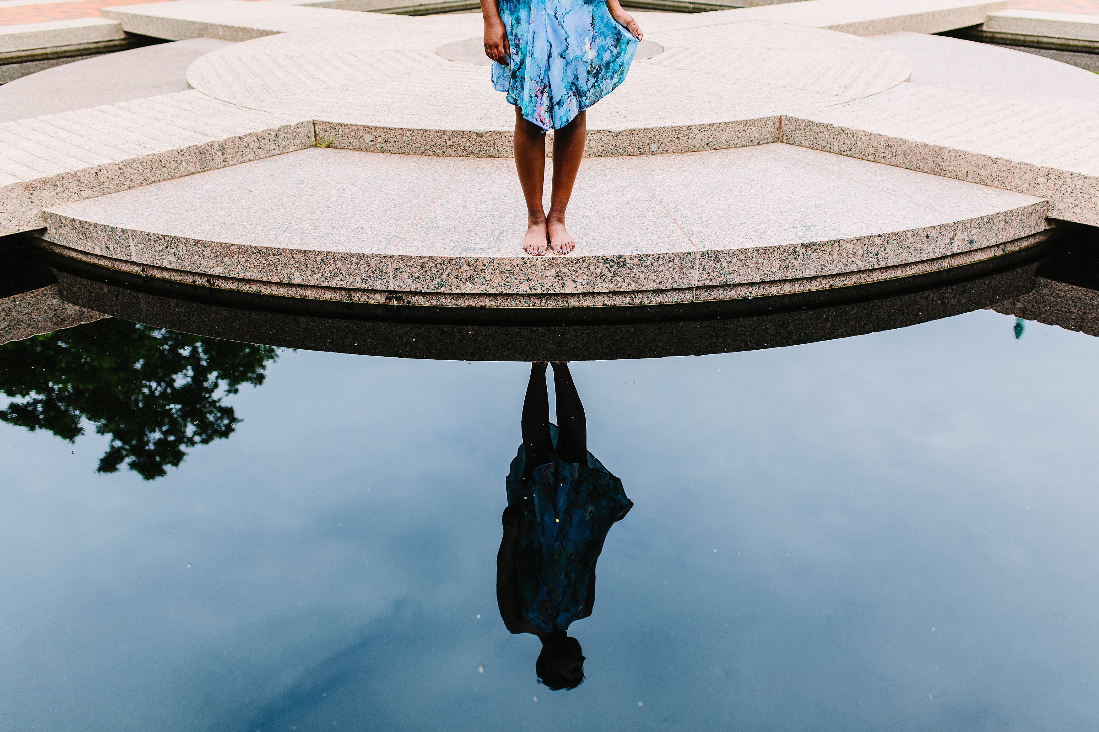 Shelby Urban DC Hirshhorn Museum Senior Shoot_0578.jpg