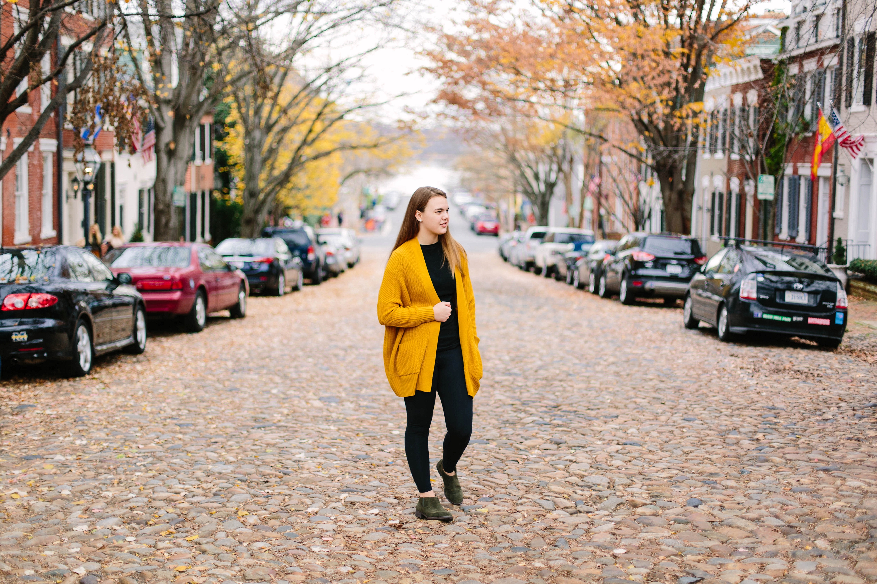 Brady Old Town Alexandria Senior Shoot_1079.jpg