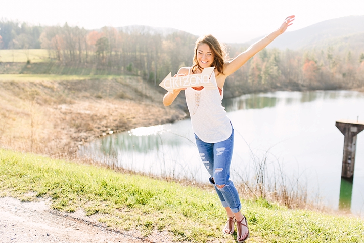 Lindsey Yoder Free Flowy Harrisonburg Senior Shoot_0122.jpg