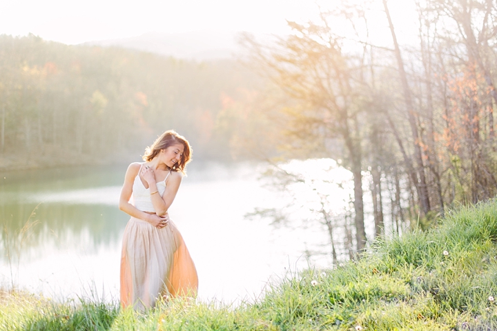 Lindsey Yoder Free Flowy Harrisonburg Senior Shoot_0149.jpg