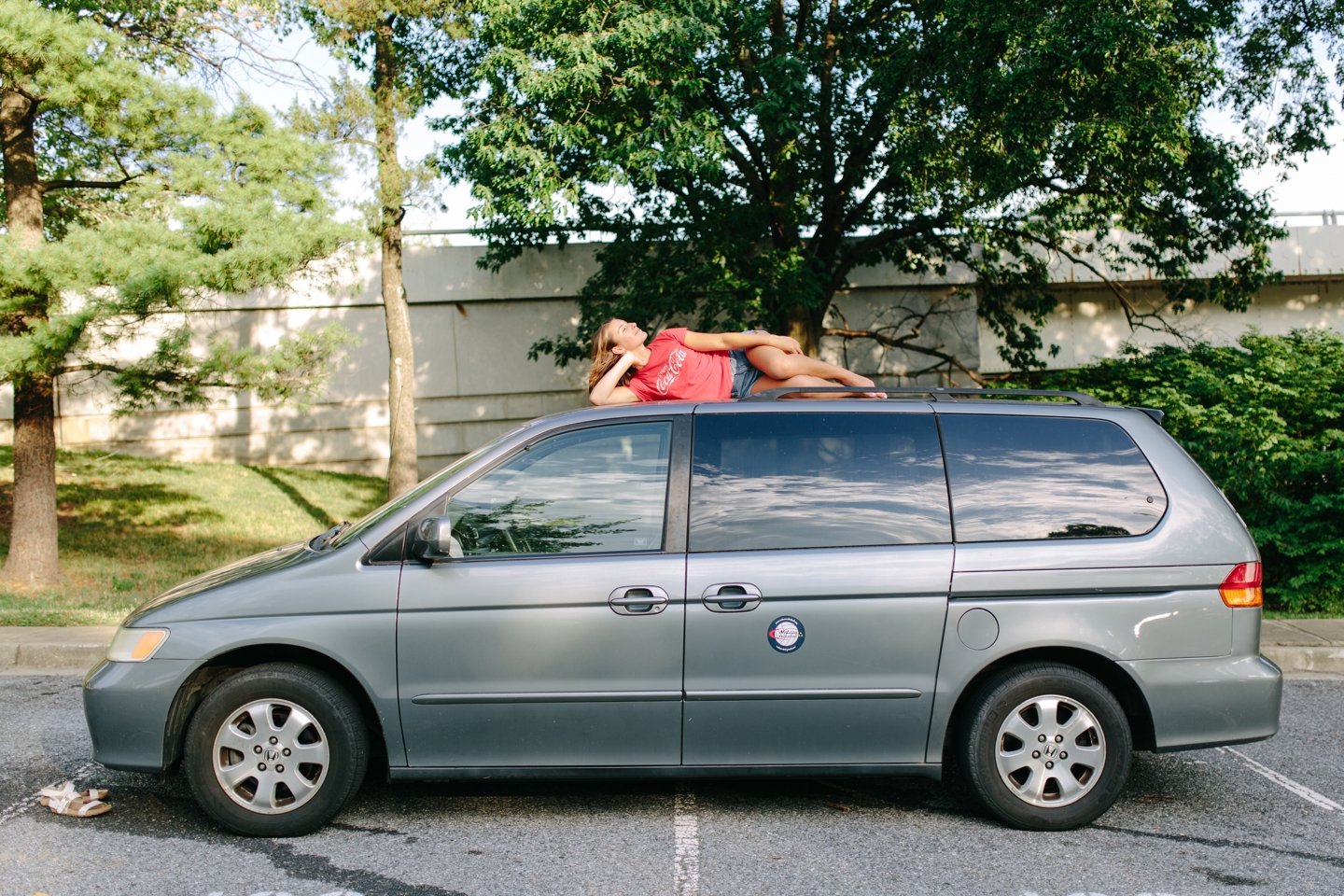 Mini Van Coca-Cola Tree Jefferson Memorial Tidal Basin DC Senior Session Elizabeth Gilmer_0657.jpg