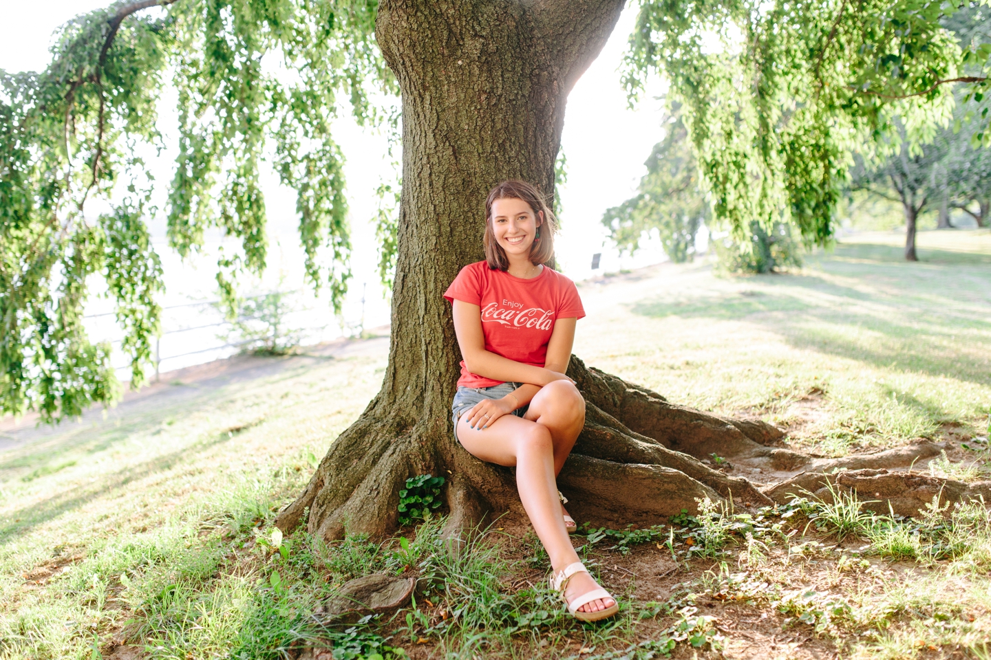 Mini Van Coca-Cola Tree Jefferson Memorial Tidal Basin DC Senior Session Elizabeth Gilmer_0694.jpg