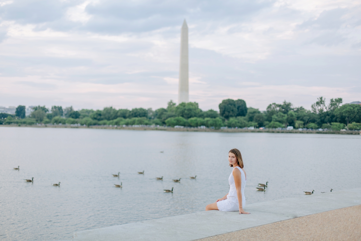 Mini Van Coca-Cola Tree Jefferson Memorial Tidal Basin DC Senior Session Elizabeth Gilmer_0742.jpg