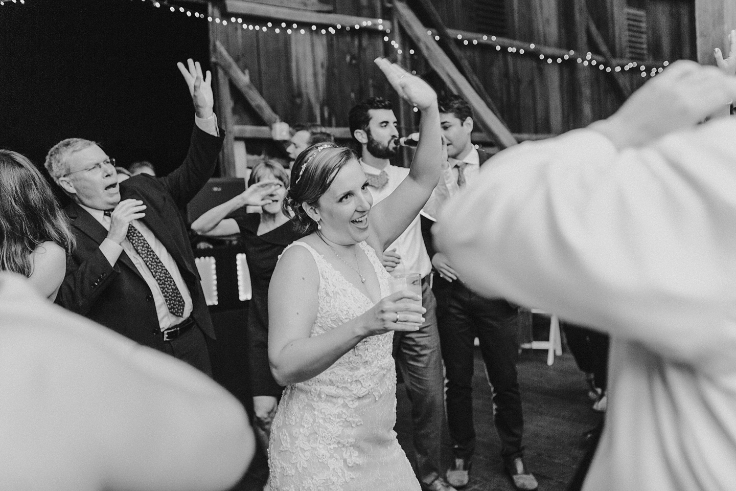 RocklandsFarmFallWedding_MD_AngelikaJohnsPhotography-0445-2.jpg