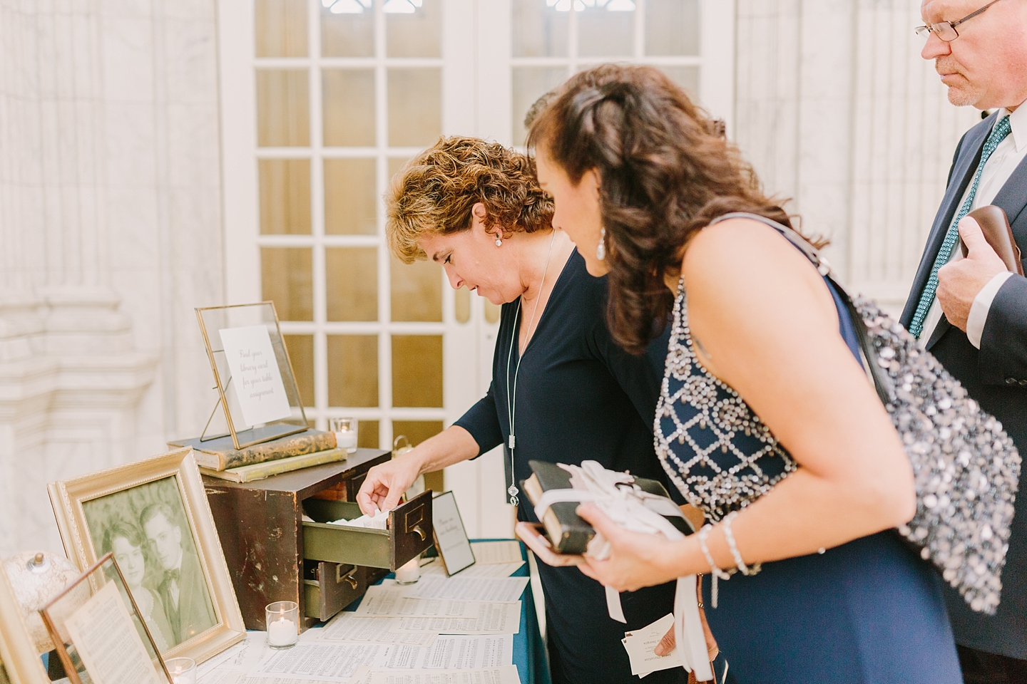 DARConstitutionHall_WashingtonDCWeddingPhotographer_AngelikaJohnsPhotography-1548.jpg