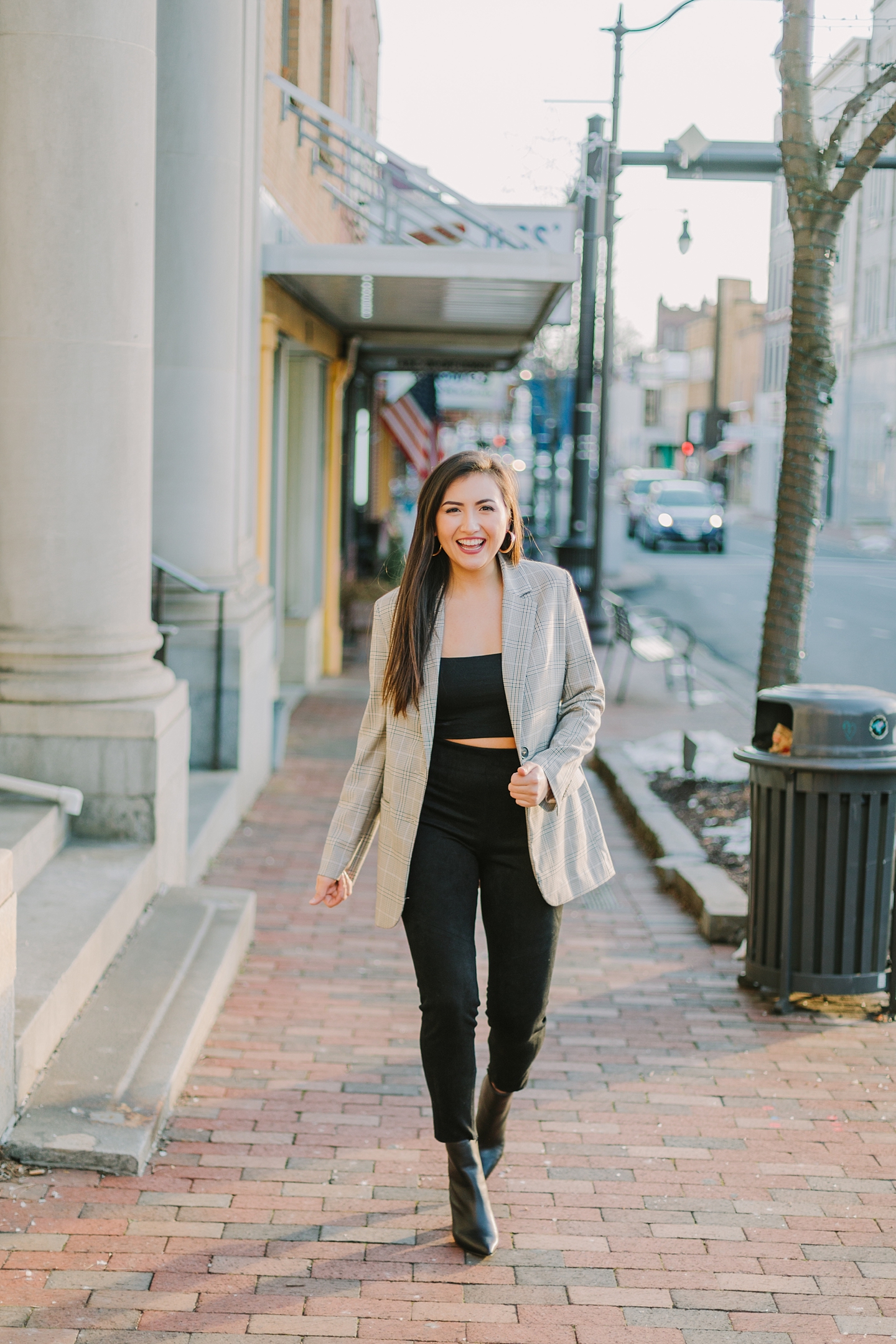 DowntownHarrisonburgPortraitSession_AngelikaJohnsPhotography-0449.jpg