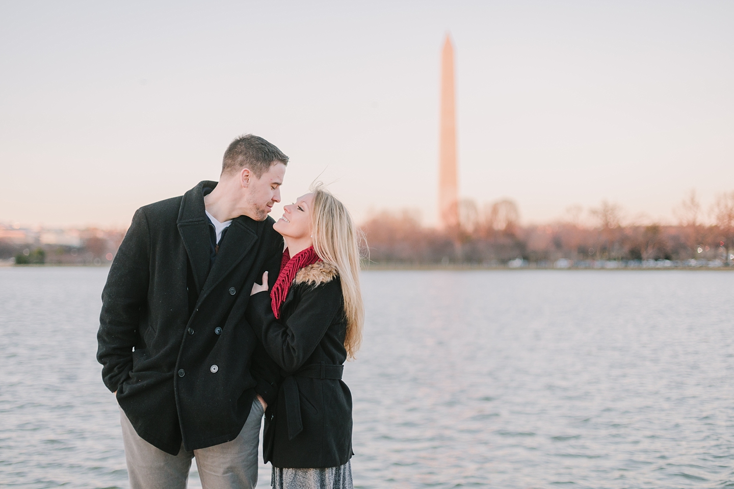 JeffersonMemorial_EngagementShoot_WashingtonDCPhotographer_AngelikaJohnsPhotography-9843.jpg