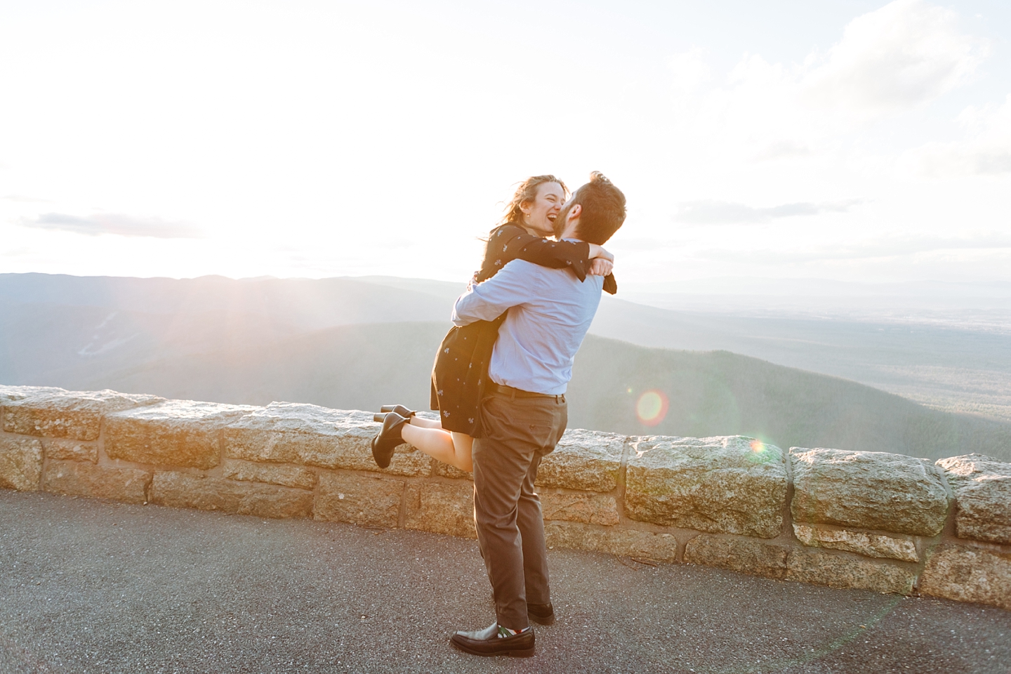 RavensRoostEngagementSession_ShenandoahMountains_AngelikaJohnsPhotography-0040.jpg