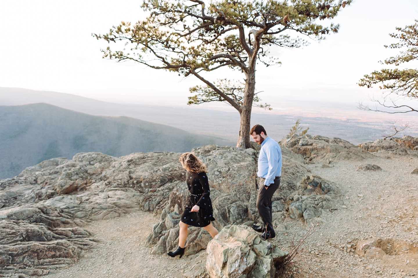 RavensRoostEngagementSession_ShenandoahMountains_AngelikaJohnsPhotography-0066.jpg