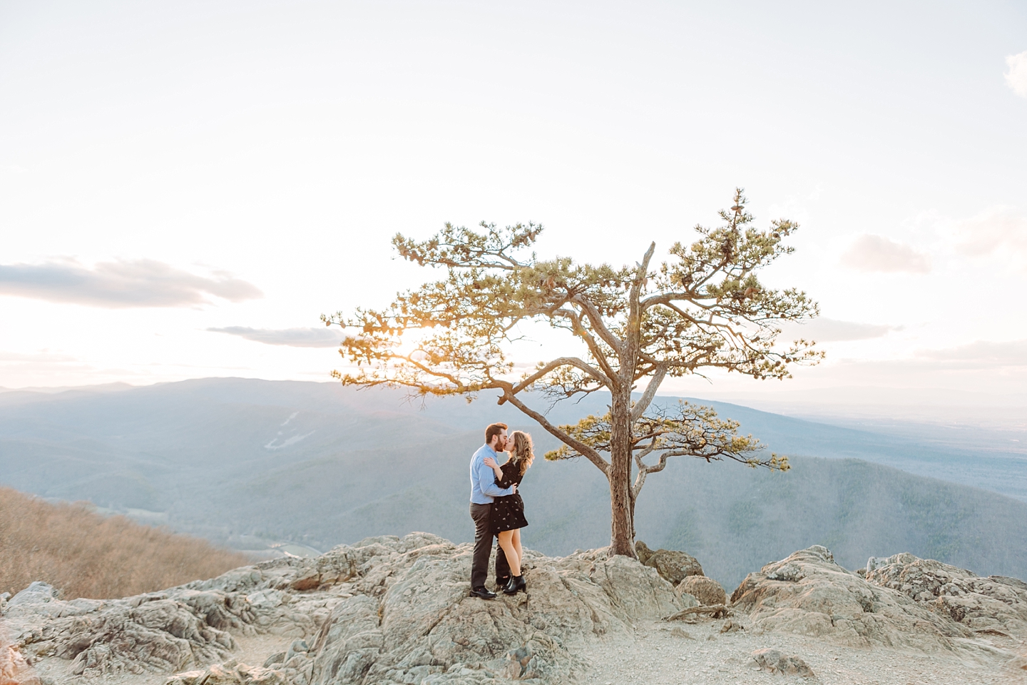 RavensRoostEngagementSession_ShenandoahMountains_AngelikaJohnsPhotography-0131.jpg