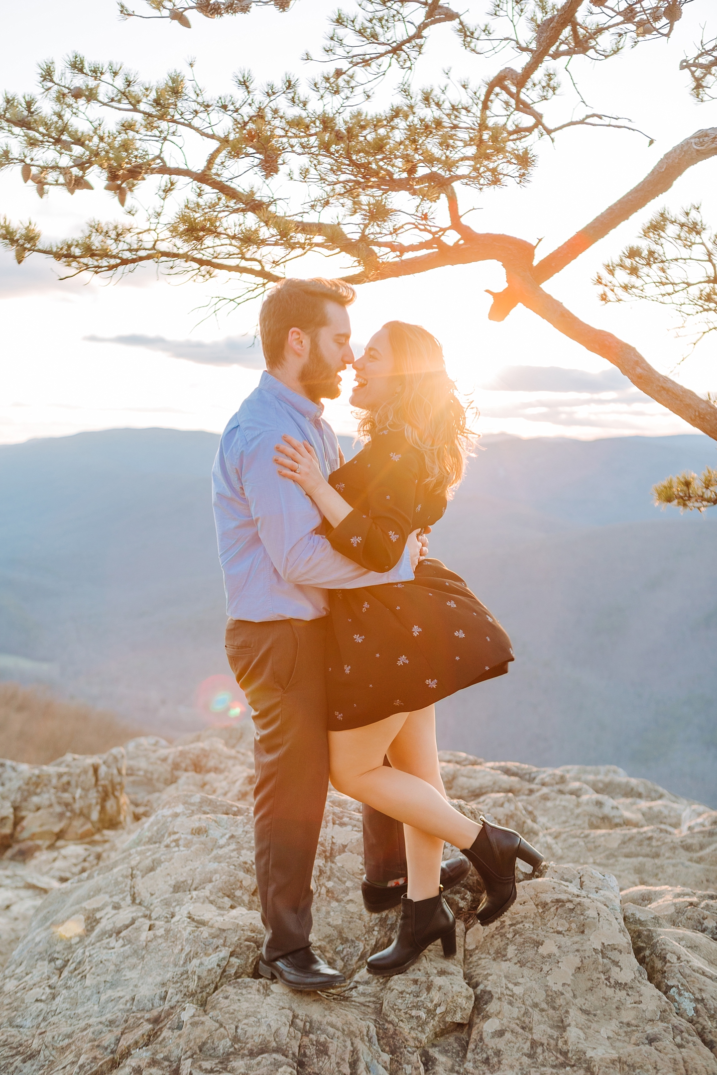 RavensRoostEngagementSession_ShenandoahMountains_AngelikaJohnsPhotography-0166.jpg