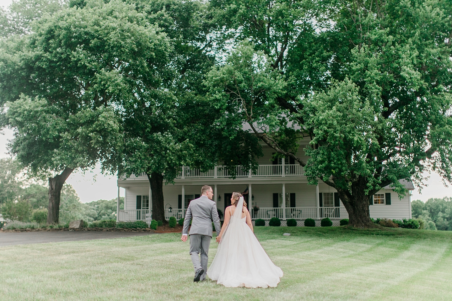 Rock_Hill_Mansion_Summer_DC_Wedding_AngelikaJohnsPhotography-4850.jpg