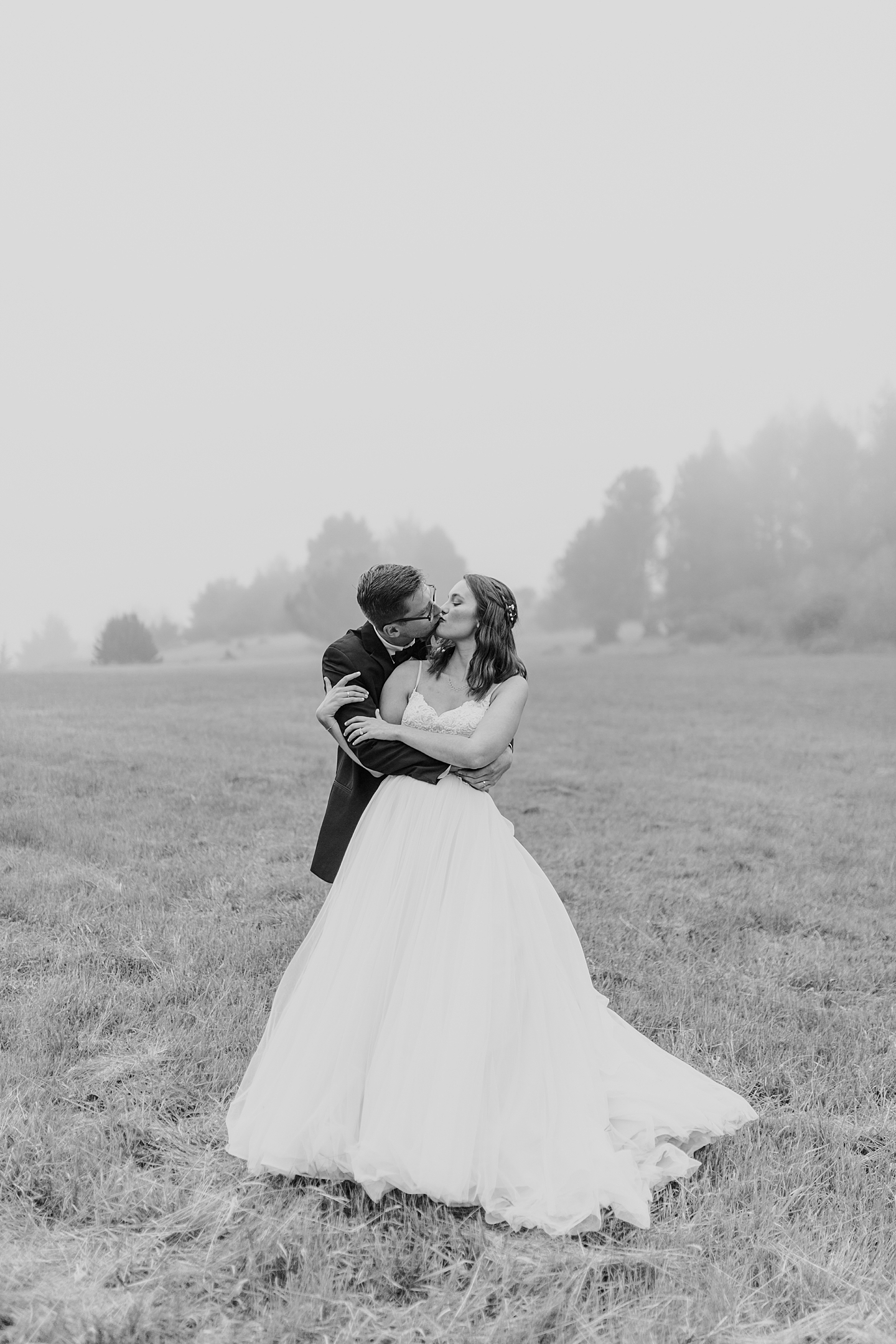 LittleRiverCA_SpringRanchWedding_Mendocino_AngelikaJohnsPhotography-5390-2.jpg