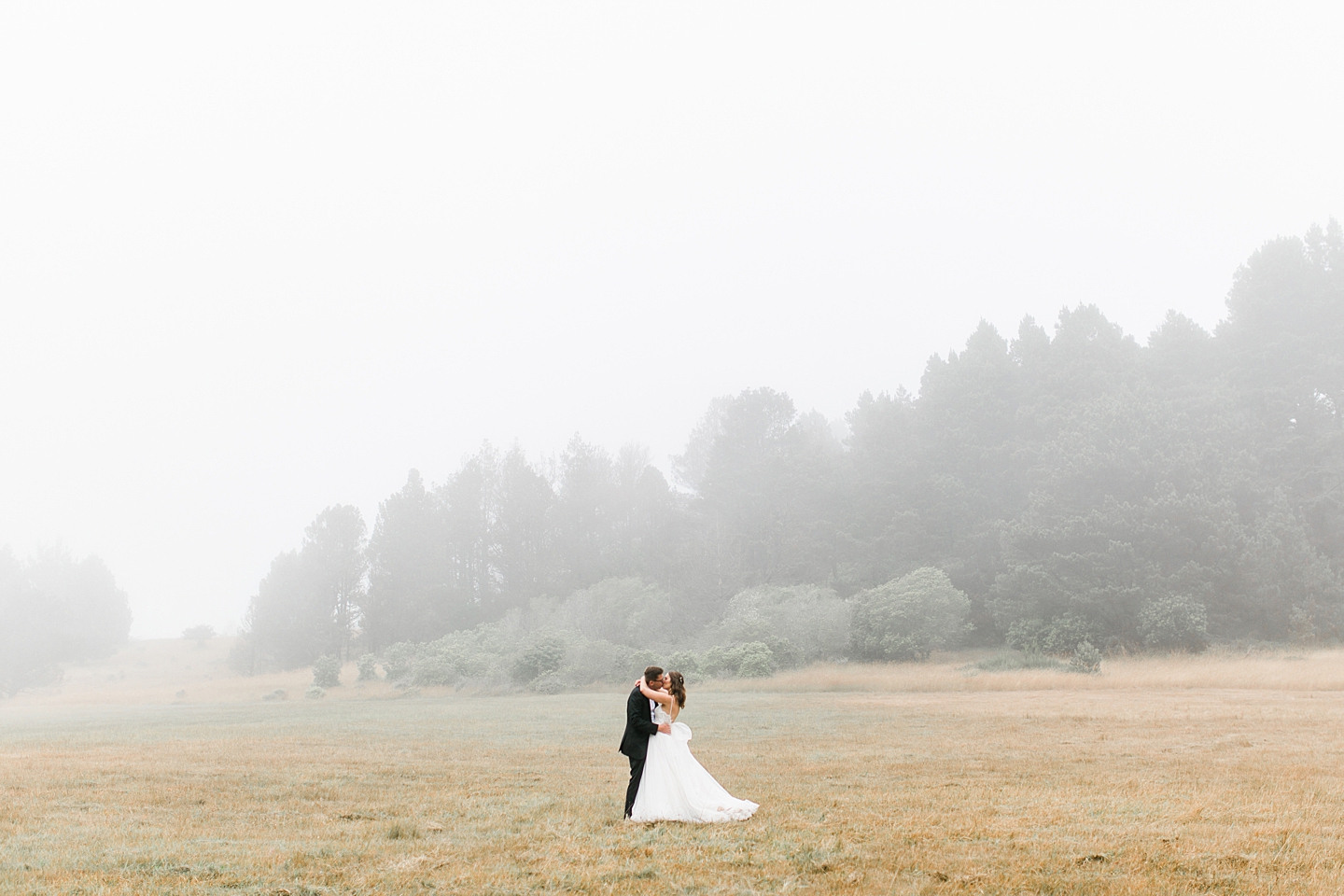 LittleRiverCA_SpringRanchWedding_Mendocino_AngelikaJohnsPhotography-5400.jpg