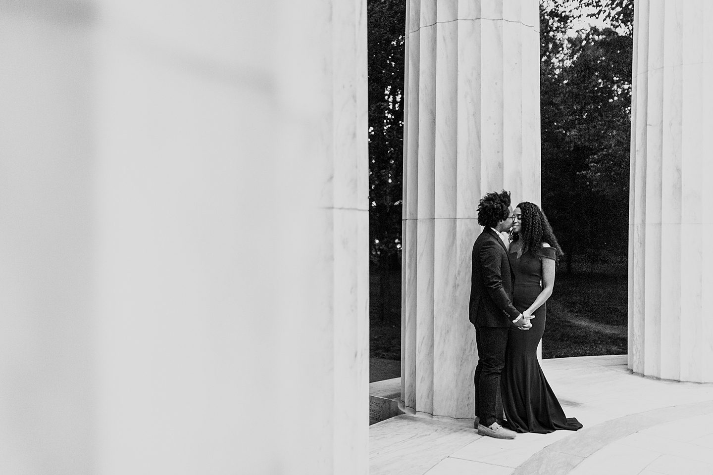 Washington_DC_Fall_Engagement_Session_MLK_Memorial_Angelika_Johns_Photography-0392.jpg