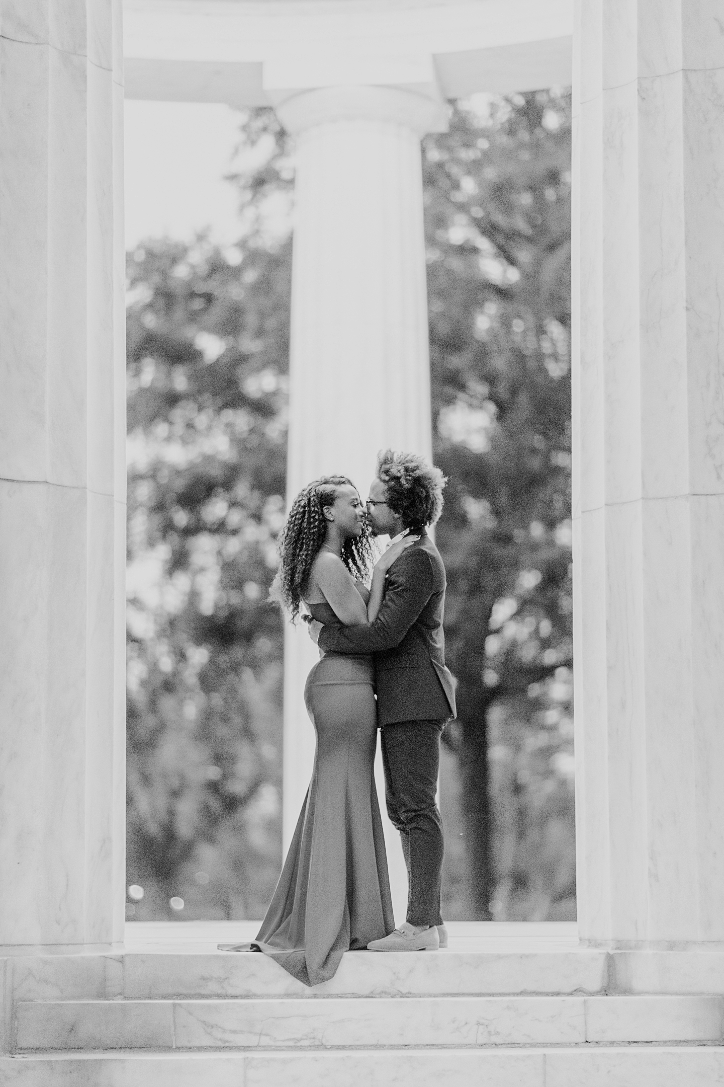 Washington_DC_Fall_Engagement_Session_MLK_Memorial_Angelika_Johns_Photography-7870.jpg