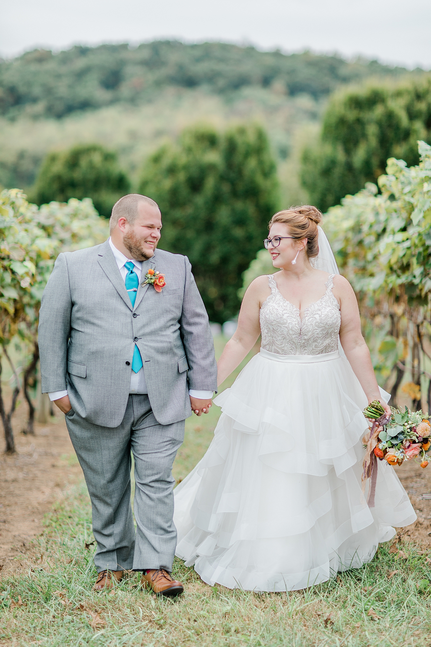 Bluestone_Vineyard_Fall_Wedding_Virginia_DC_Photographer_Angelika_Johns_Photography-3843.jpg