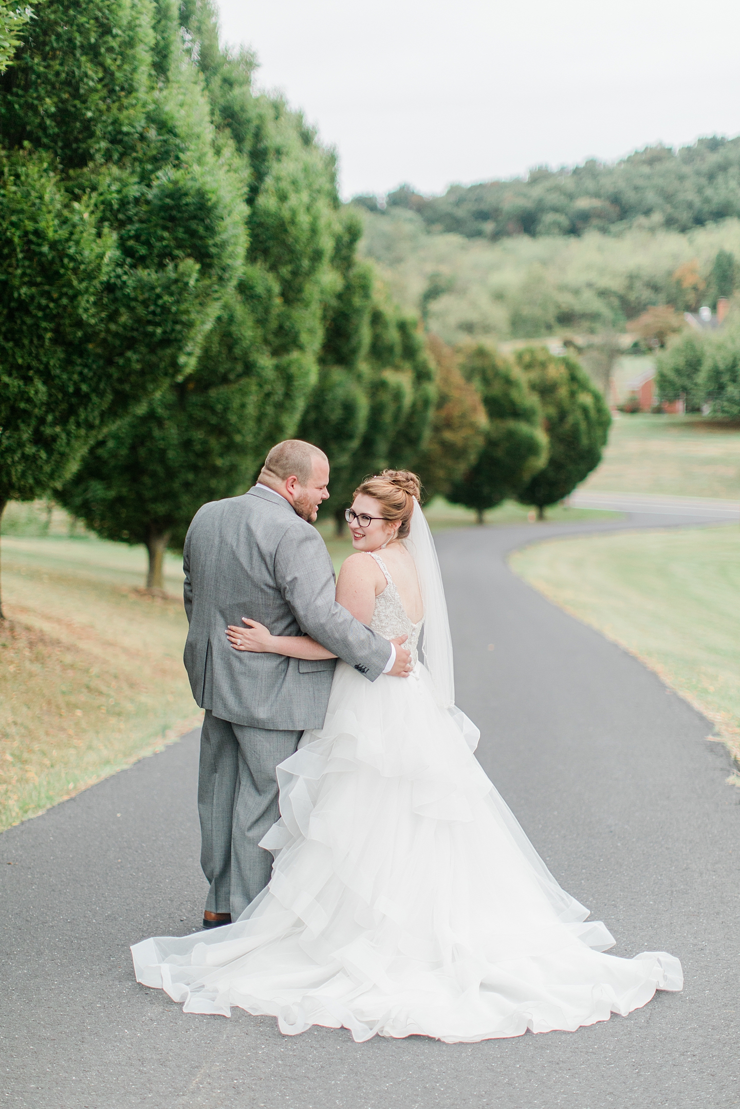 Bluestone_Vineyard_Fall_Wedding_Virginia_DC_Photographer_Angelika_Johns_Photography-4617.jpg