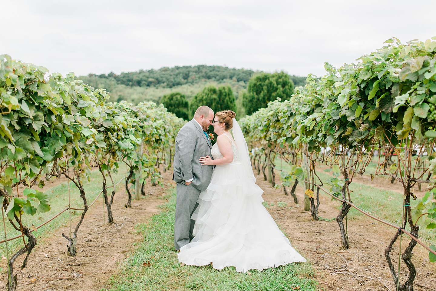 Bluestone_Vineyard_Fall_Wedding_Virginia_DC_Photographer_Angelika_Johns_Photography-9649.jpg