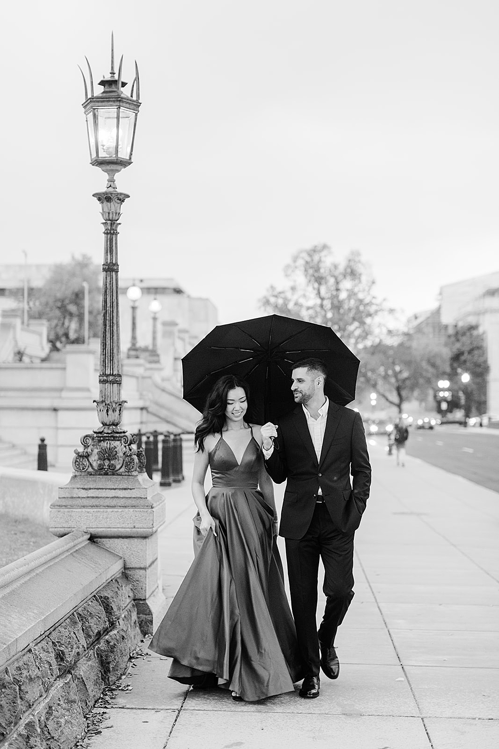 Alicia_Kevin_Engaged_BartholdiPark_USBotanicGardens_LibraryofCongress_Capitol_Rainy_EngagementSession_Washington_DC_VA_MD_Wedding_Photographer_AngelikaJohnsPhotography-7487-2_websize.jpg