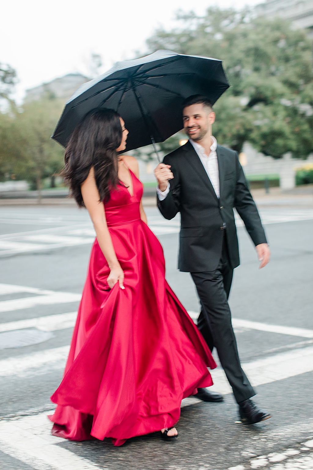 Alicia_Kevin_Engaged_BartholdiPark_USBotanicGardens_LibraryofCongress_Capitol_Rainy_EngagementSession_Washington_DC_VA_MD_Wedding_Photographer_AngelikaJohnsPhotography-7502_websize.jpg